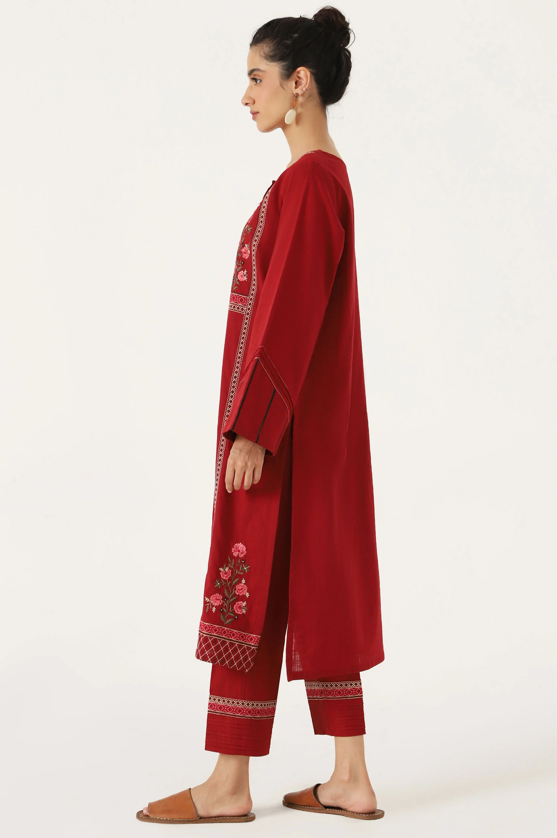 Stitched 2 Piece Embroidered Cotton Slub Suit - Image 4