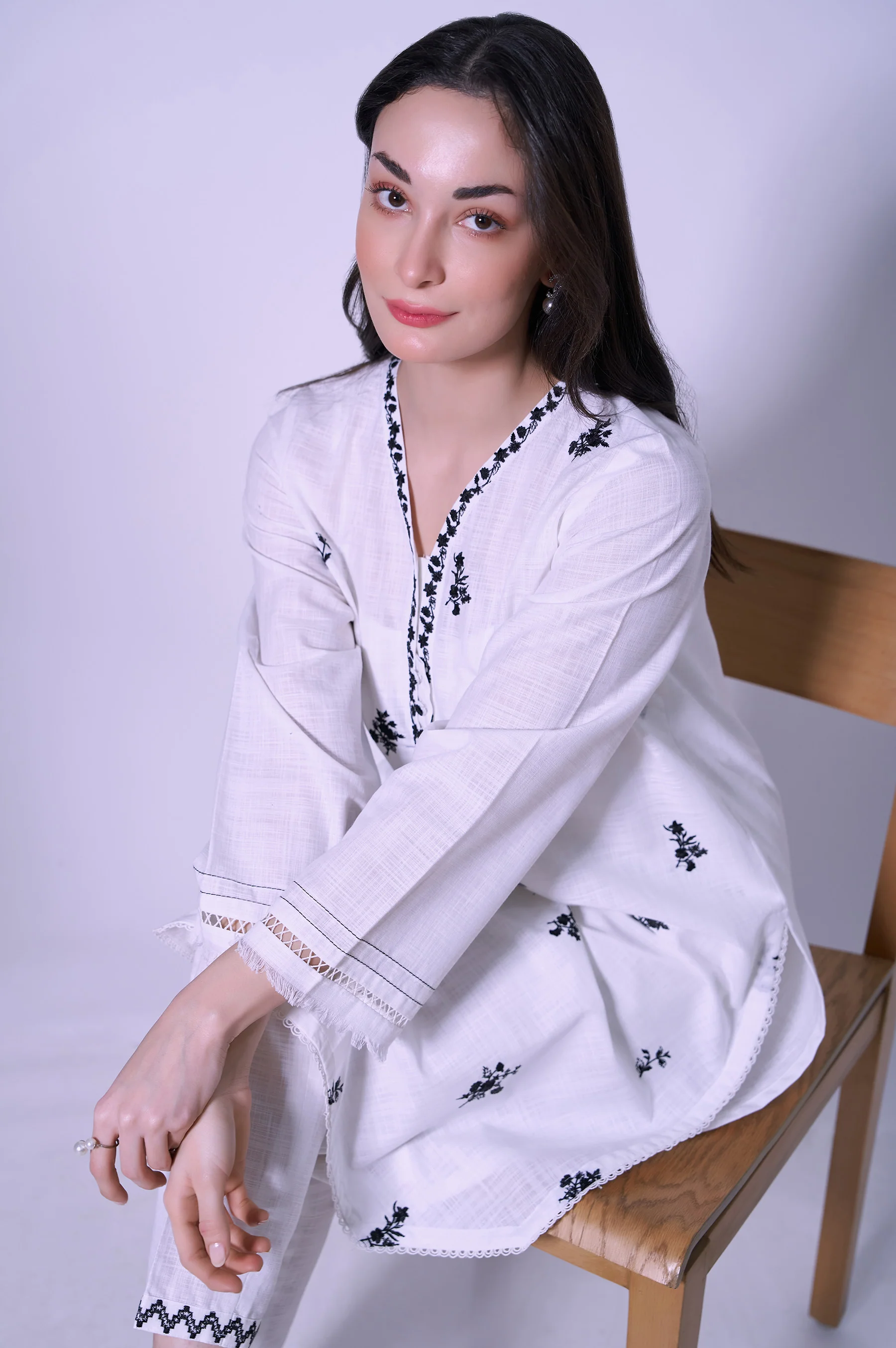 Stitched 2 Pcs Embroidered Cotton Slub Suit. - Image 5