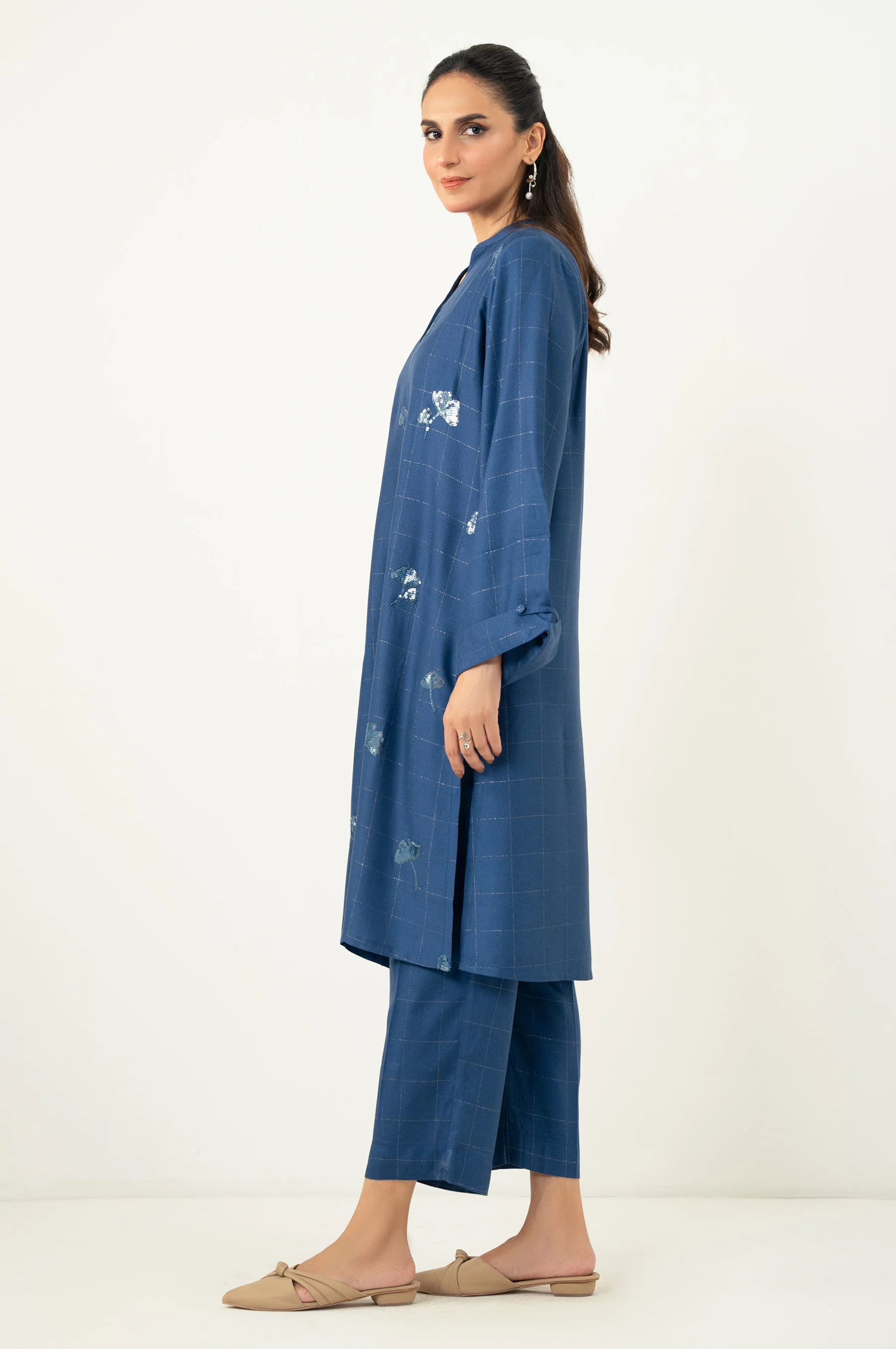 Stitched 2 Piece Embroidered Crepe Lurex Suit - Image 3