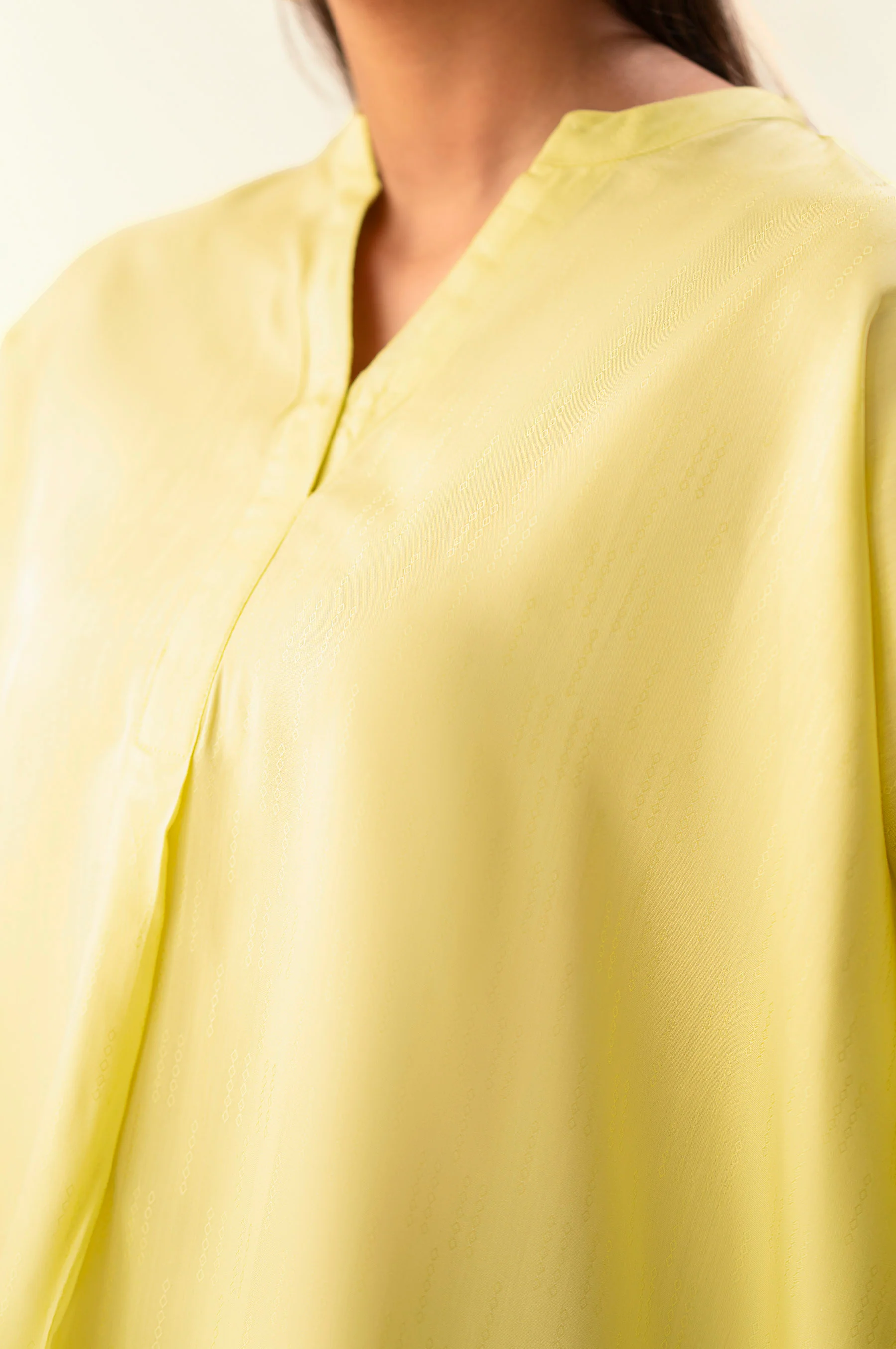 EMBROIDERED SUIT - Image 3