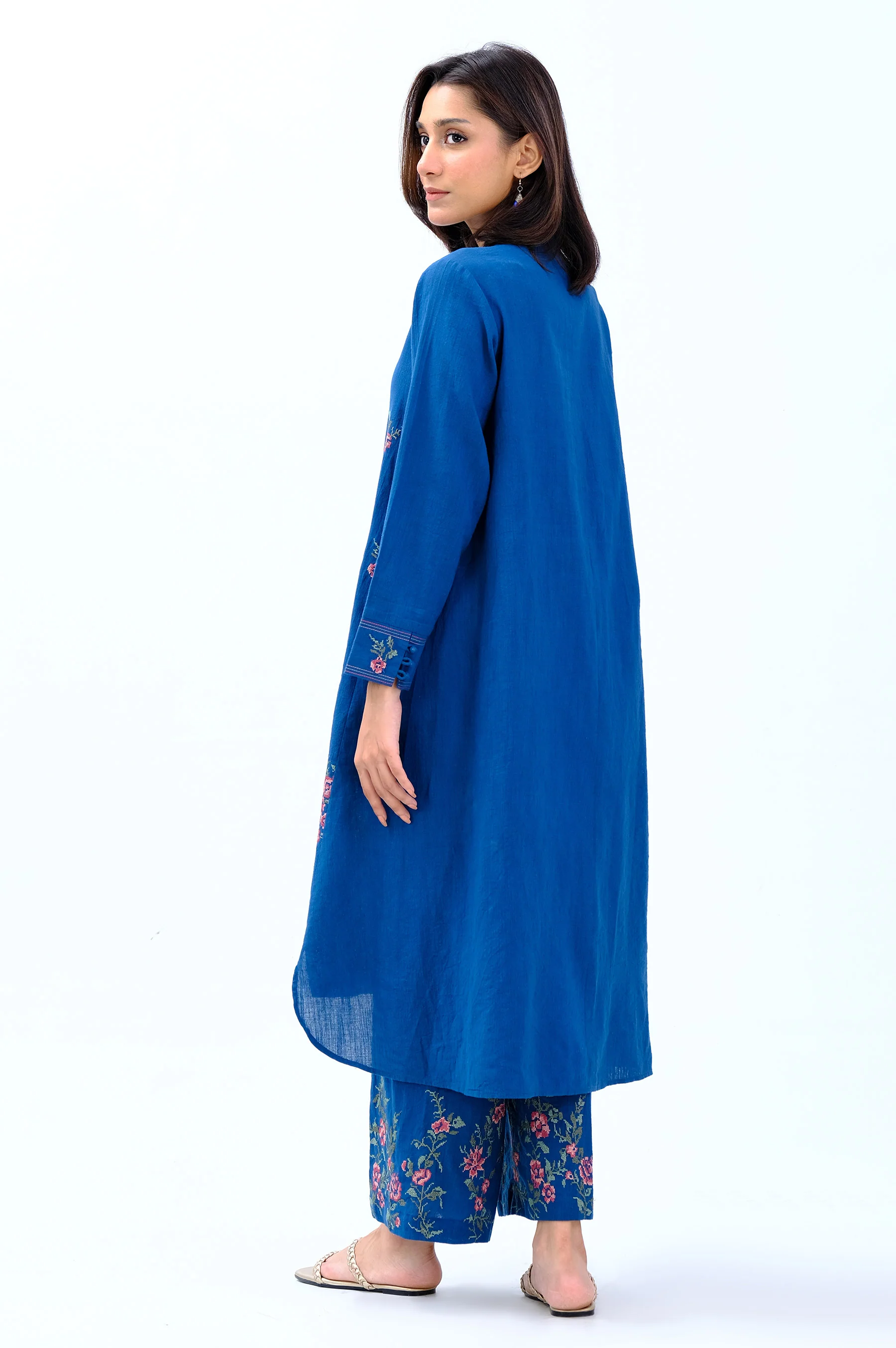 Stitched 2 Piece Embroidered Khaddar Suit - Image 3