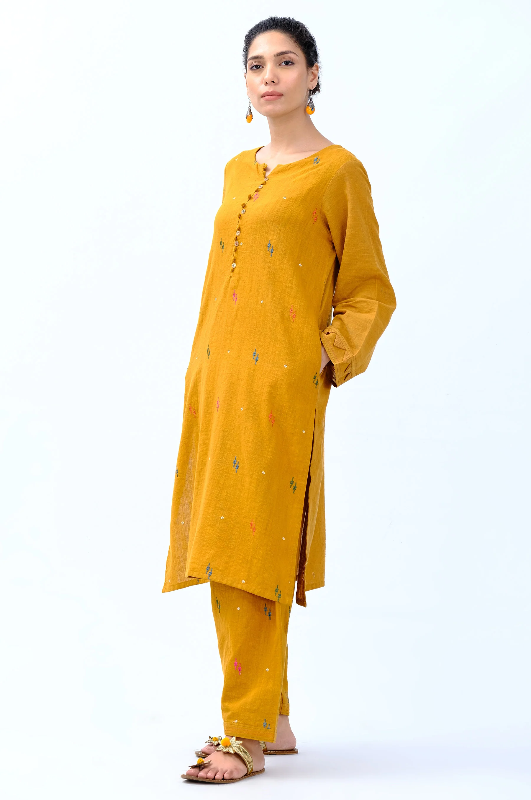 Stitched 2 Piece Embroidered Khaddar Suit - Image 5