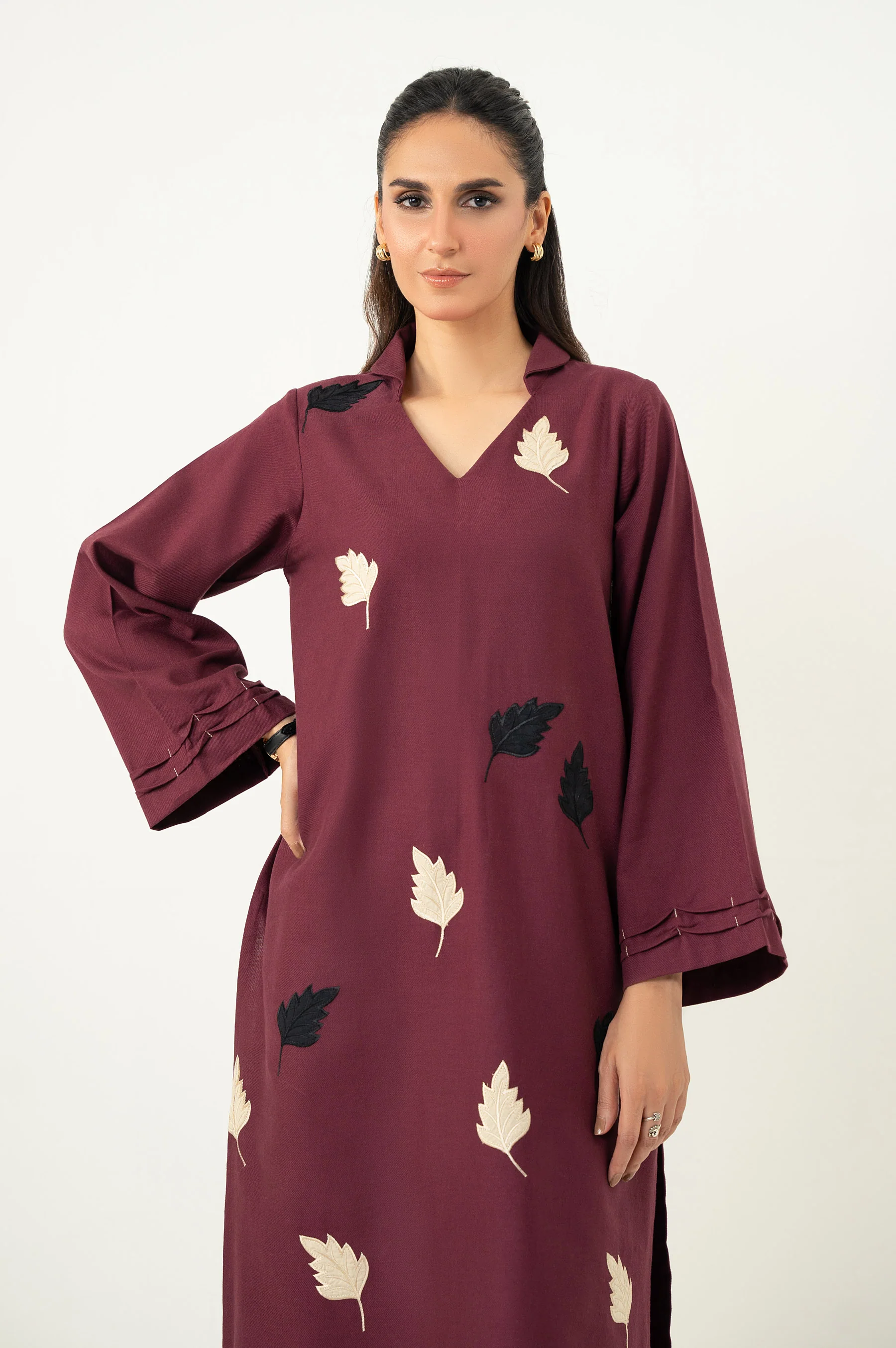 EMBROIDERED SUIT - Image 2