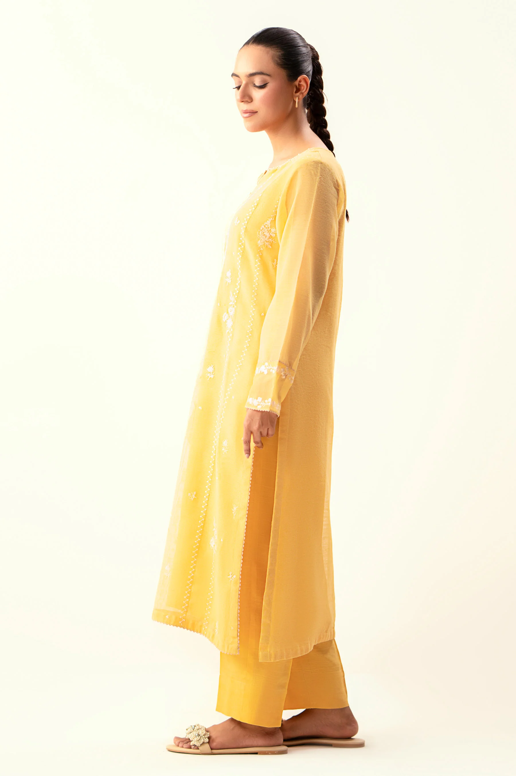 EMBROIDERED SUIT - Image 3