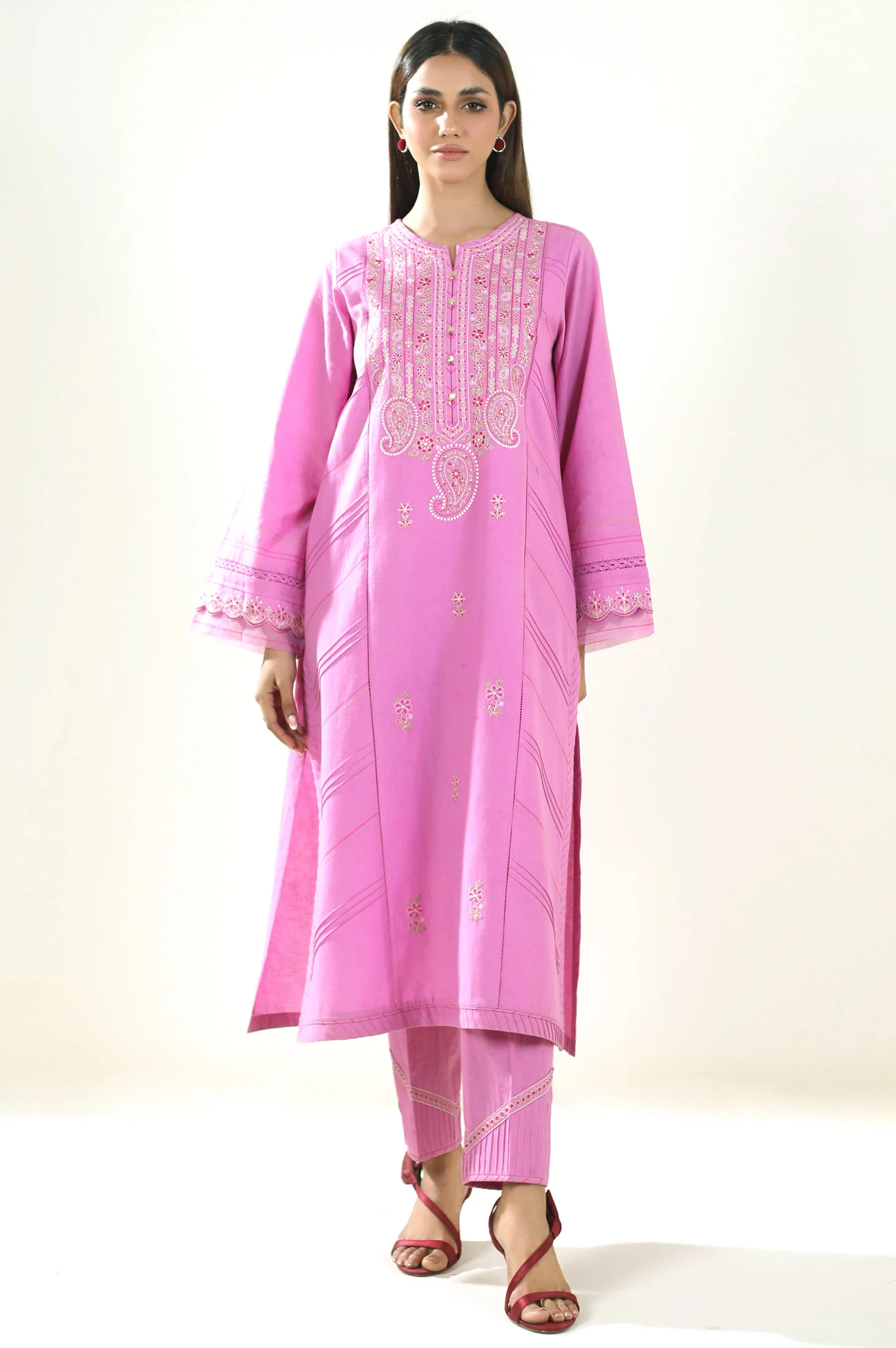 EMBROIDERED SUIT - Image 3