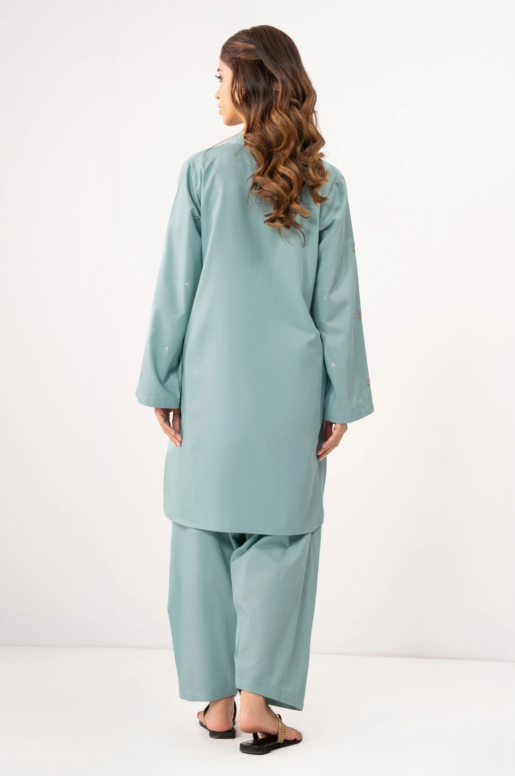STITCHED EMBROIDERED SUIT (FACTORY E-OUTLET) - Image 5