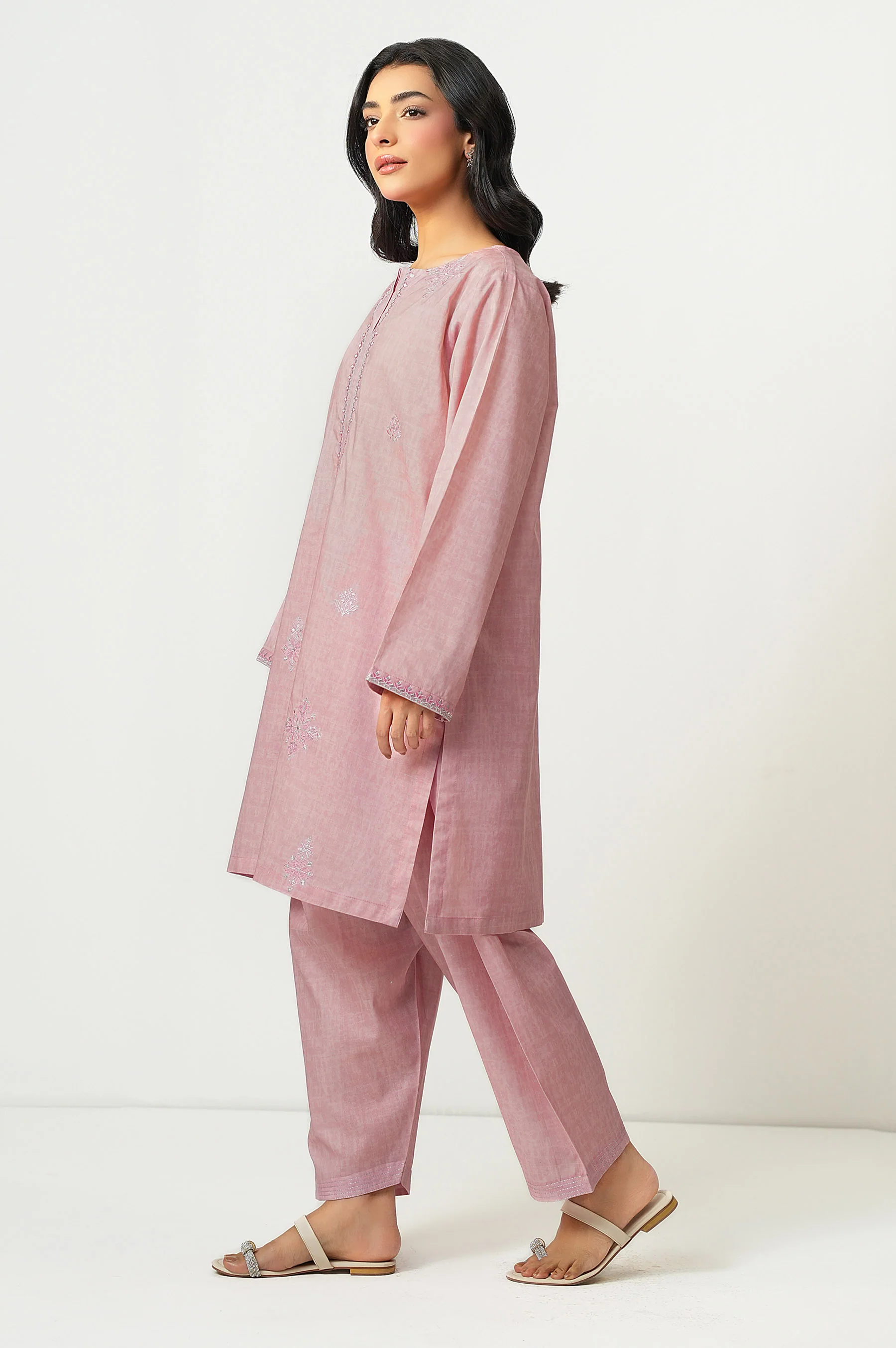 EMBROIDERED SUIT - Image 5