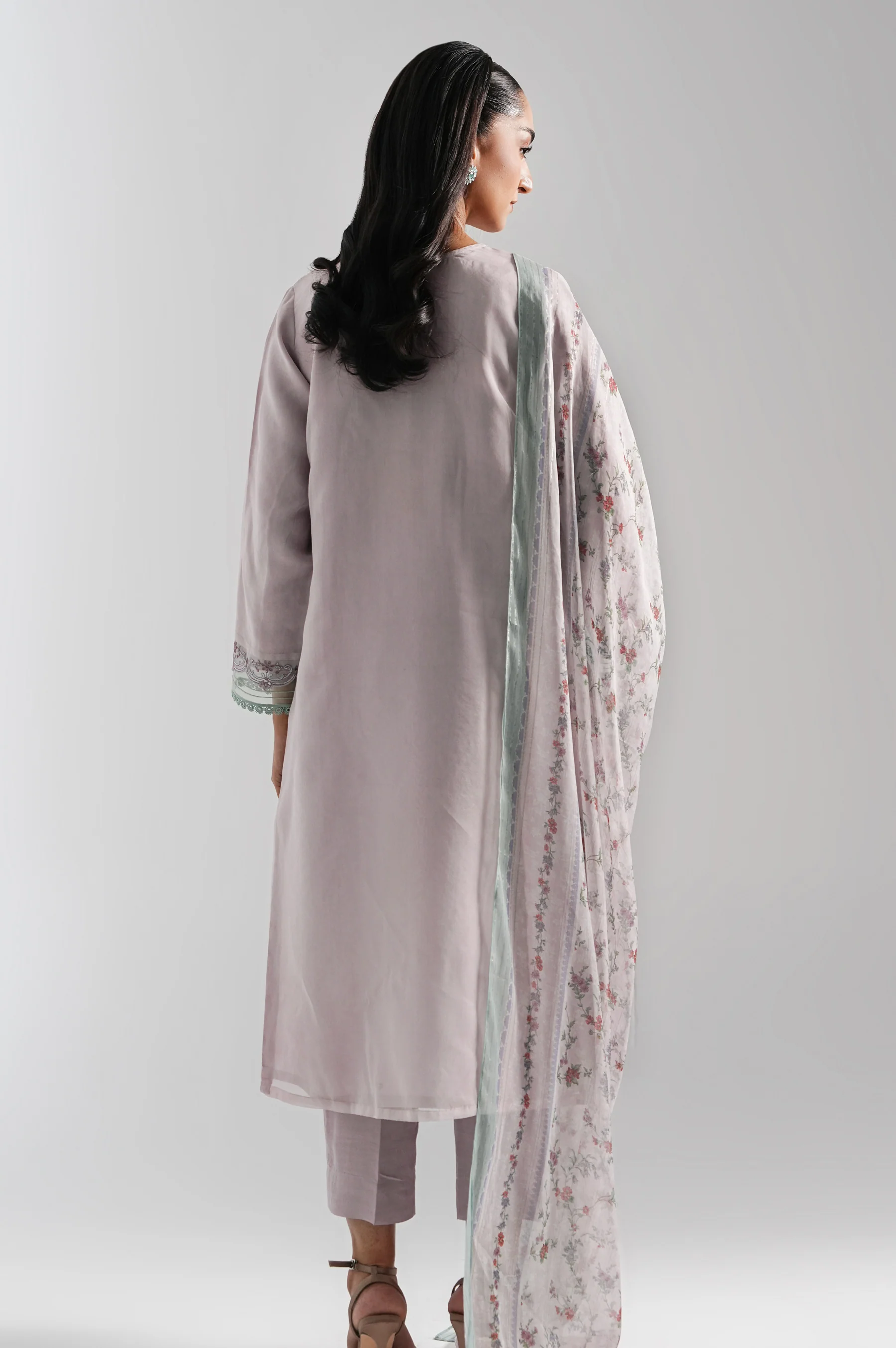 EMBROIDERED ORGANZA STITCHED SHIRT BOTTOM - Image 4