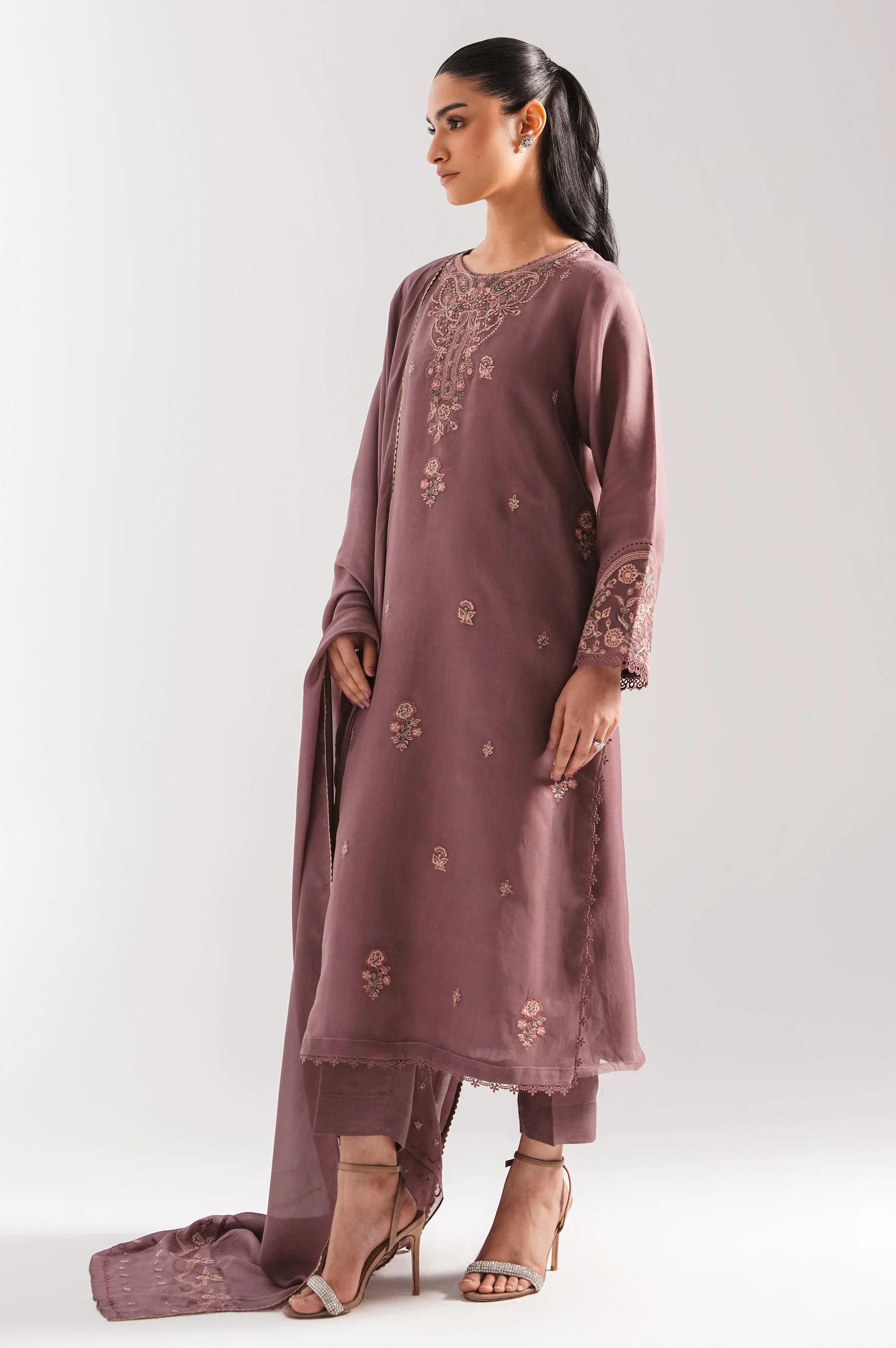 EMBROIDERED ORGANZA STITCHED SHIRT BOTTOM - Image 5