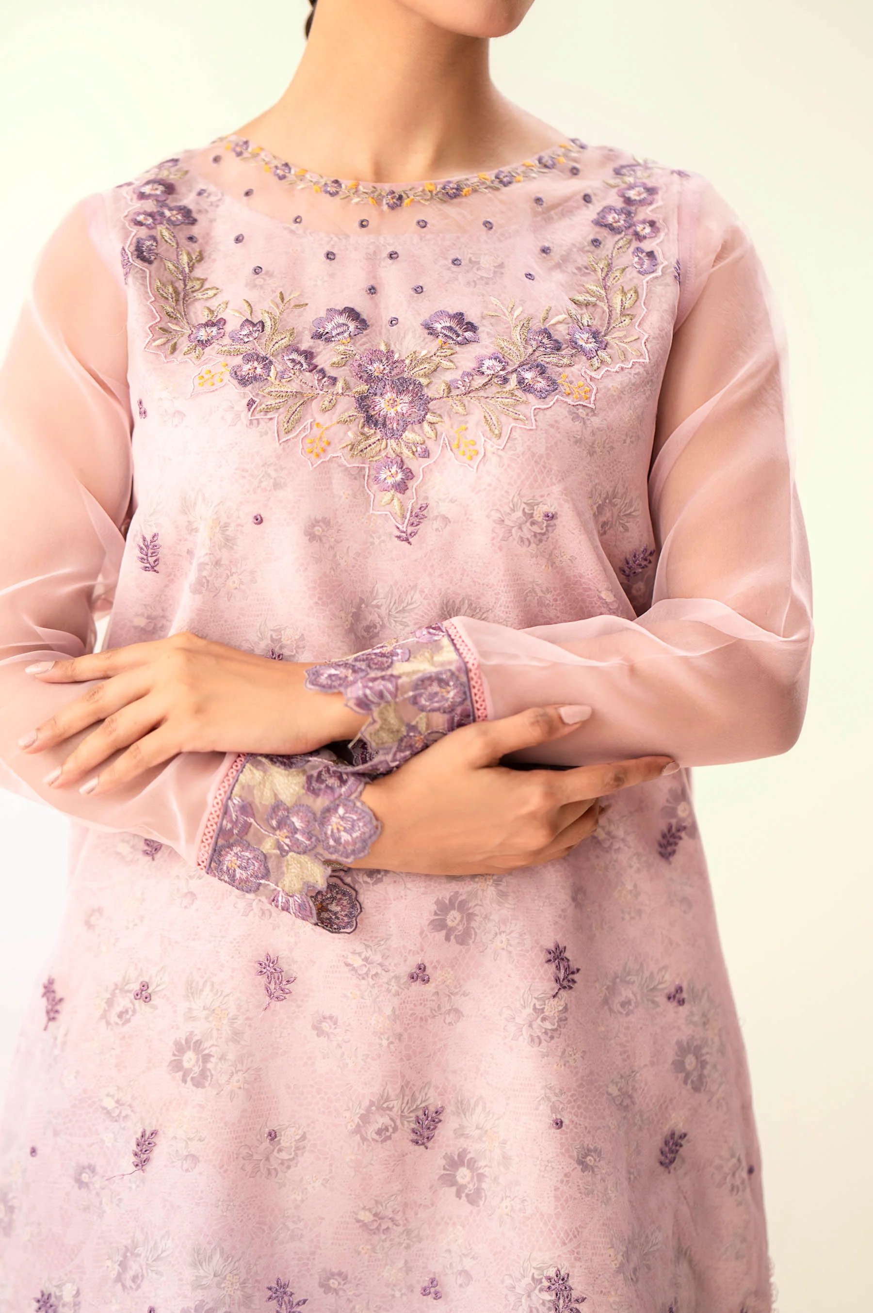 EMBROIDERED SUIT - Image 5