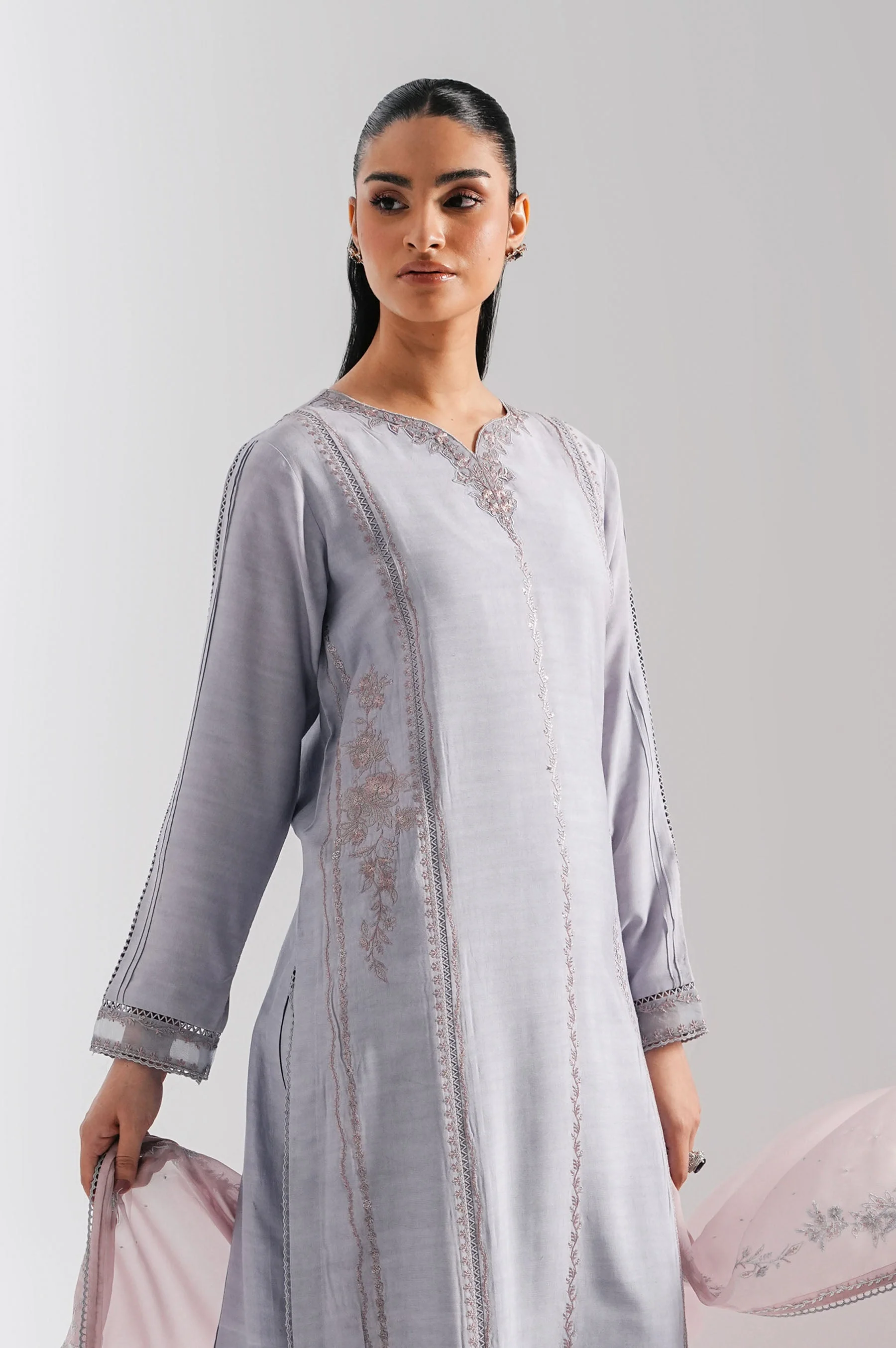 EMBROIDERED RAW SILK STITCHED SHIRT BOTTOM - Image 12