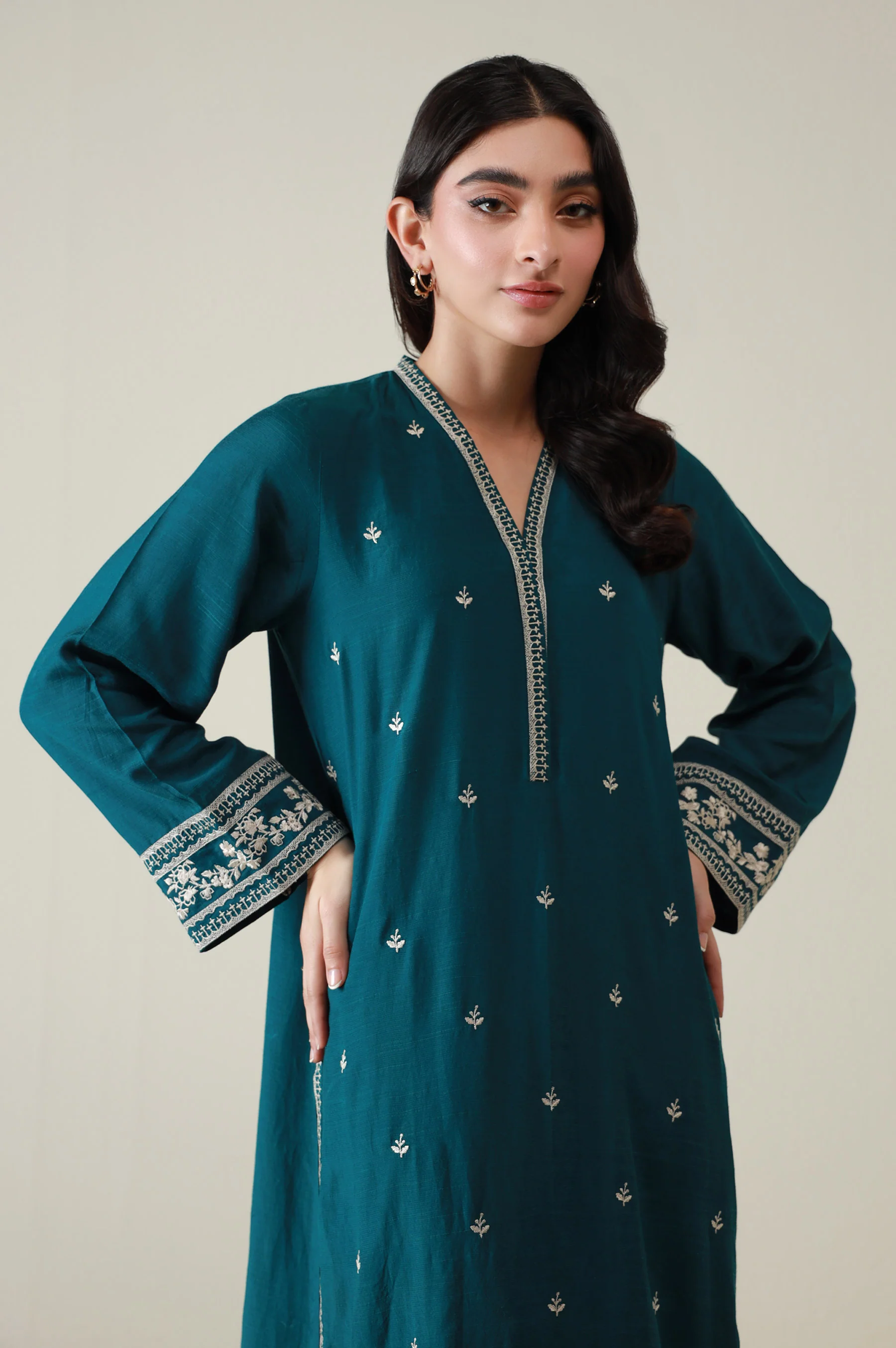 Stitched 2 Piece Embroidered Raw Silk Suit - Image 2