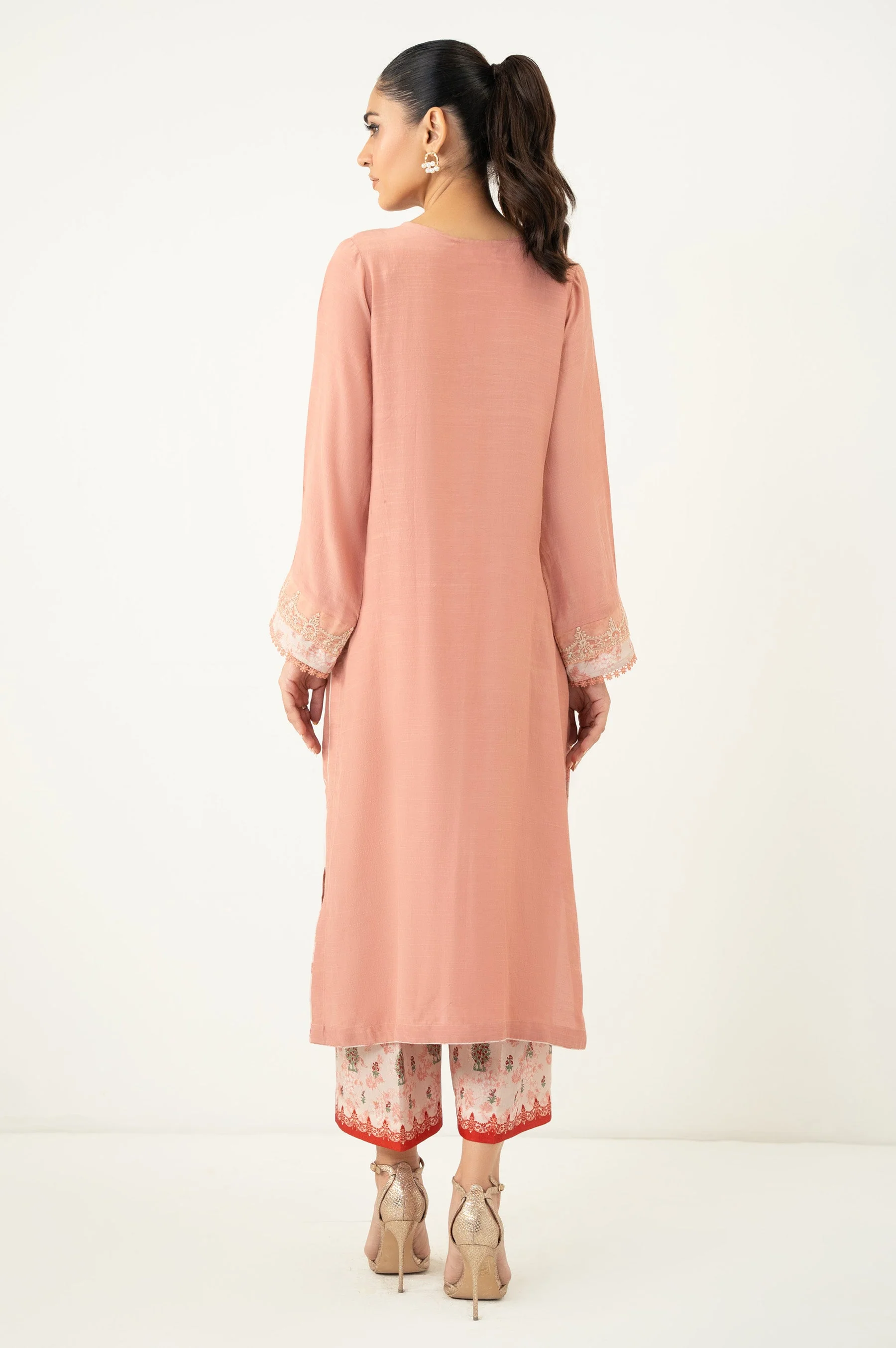 STITCHED EMBROIDERED SUIT (FACTORY E-OUTLET) - Image 4