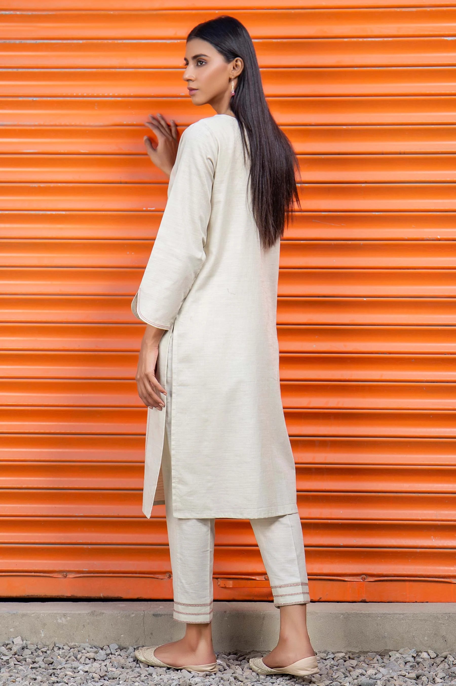 Stitched 2 Piece Embroidered Khaddar Suit - Image 2