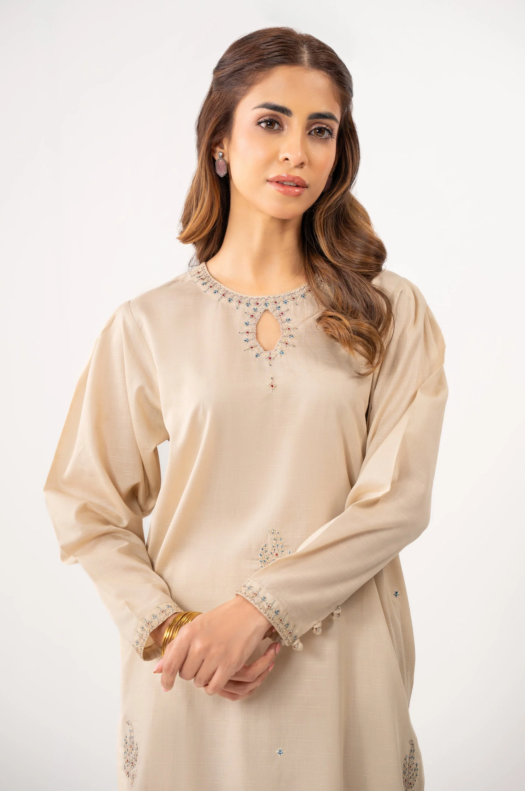 STITCHED EMBROIDERED SUIT (FACTORY E-OUTLET) - Image 2
