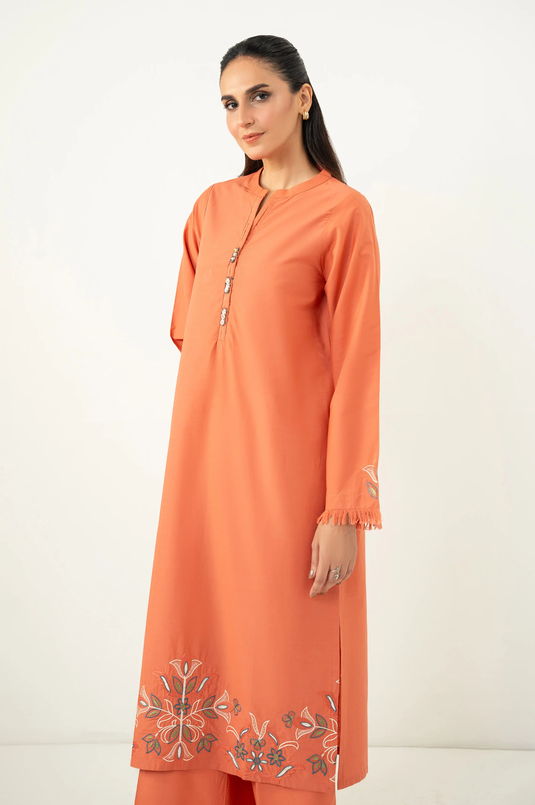 EMBROIDERED SUIT - Image 5