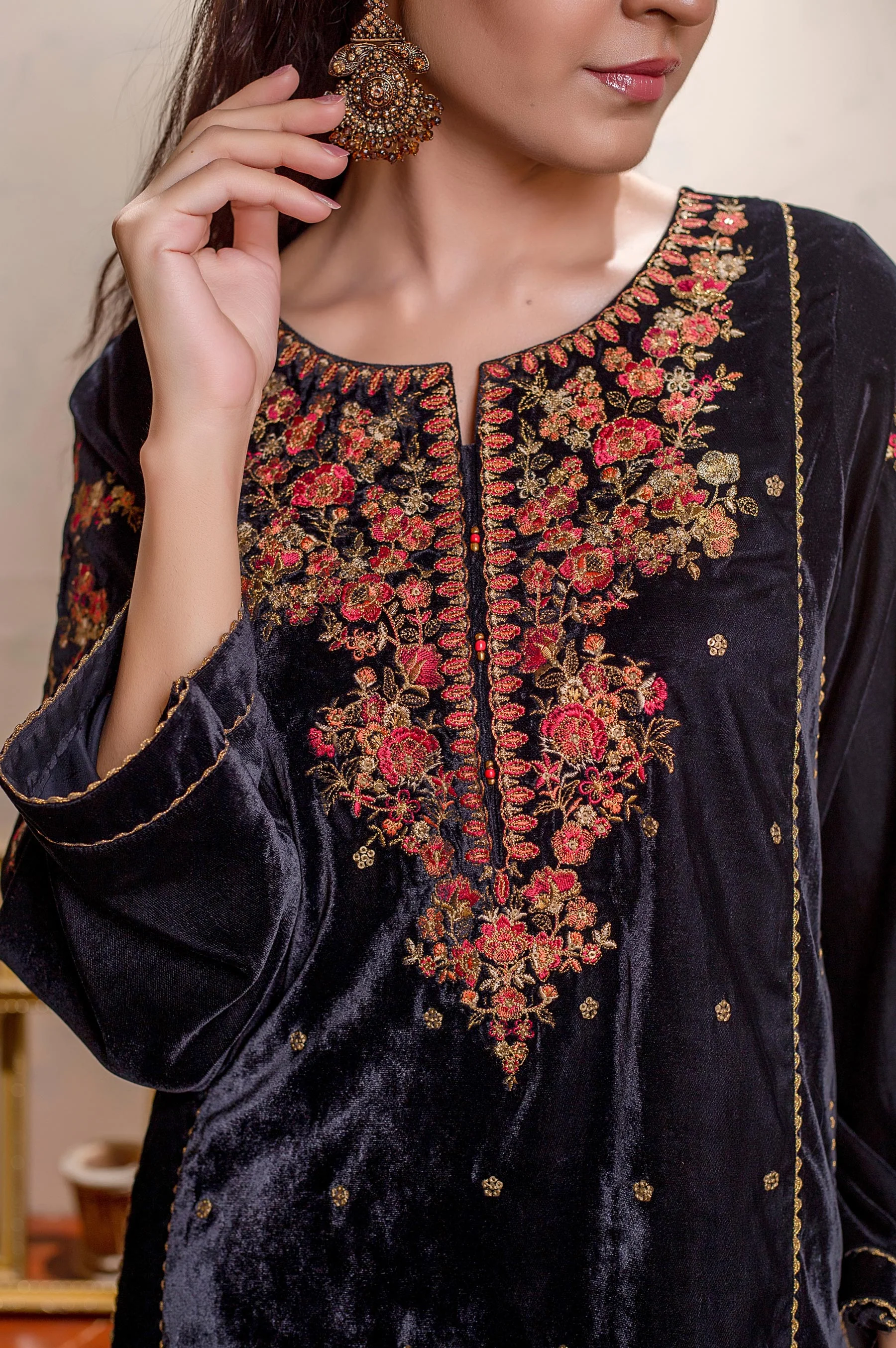 Stitched 2 Piece Velvet Embroidered Suit - Image 4