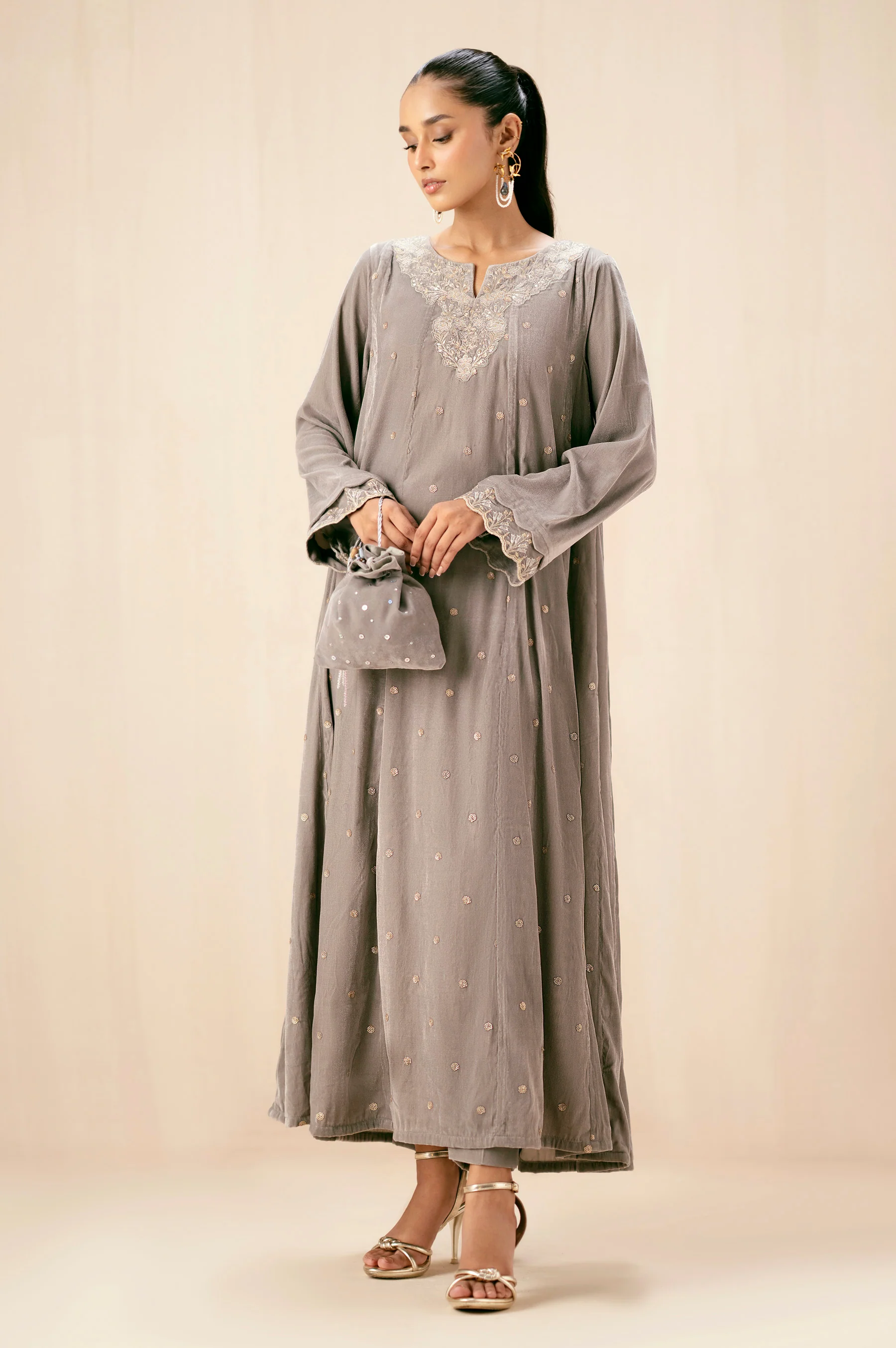EMBROIDERED SUIT - Image 5