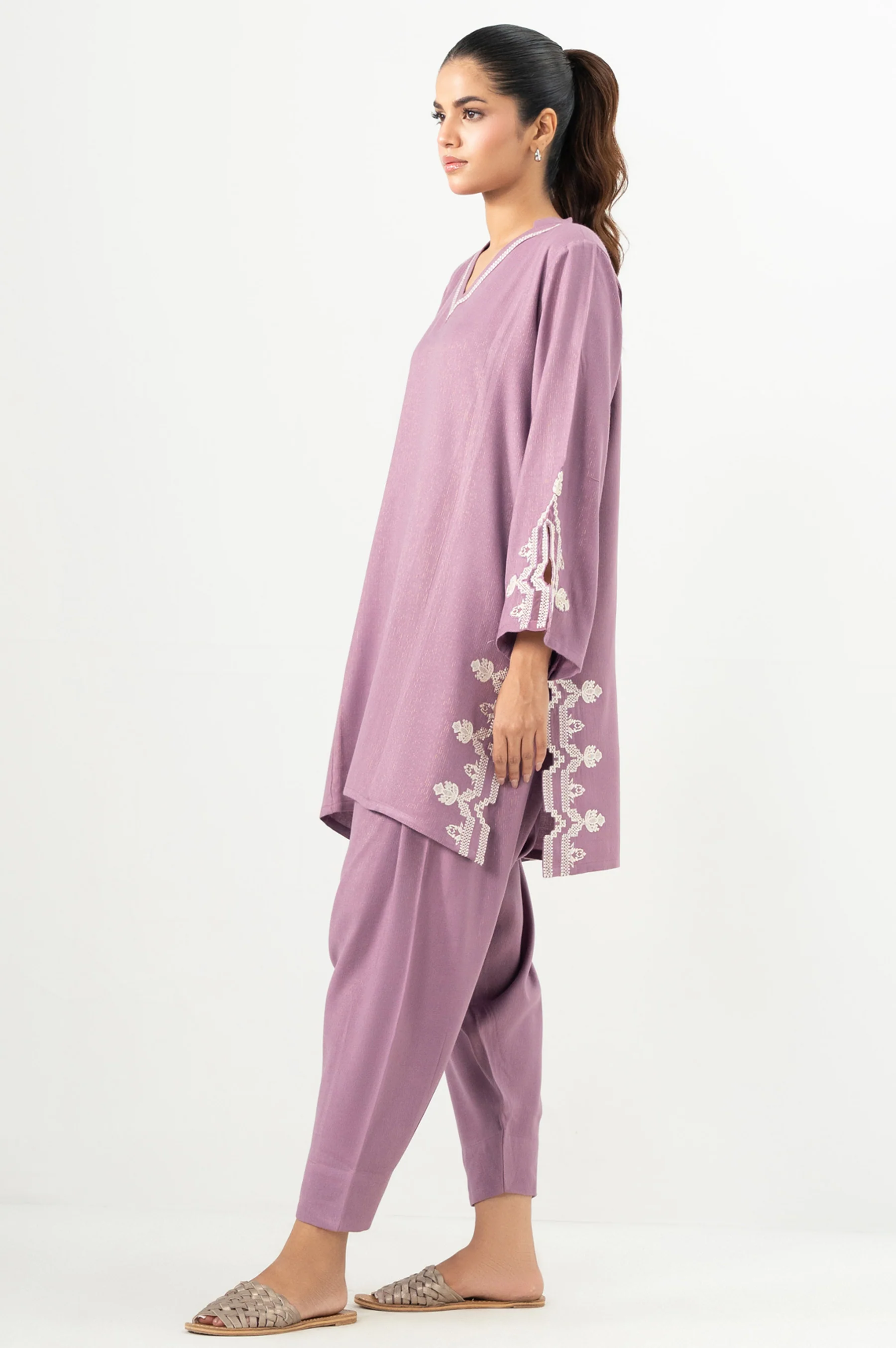 STITCHED EMBROIDERED SHIRT BOTTOM - Image 3