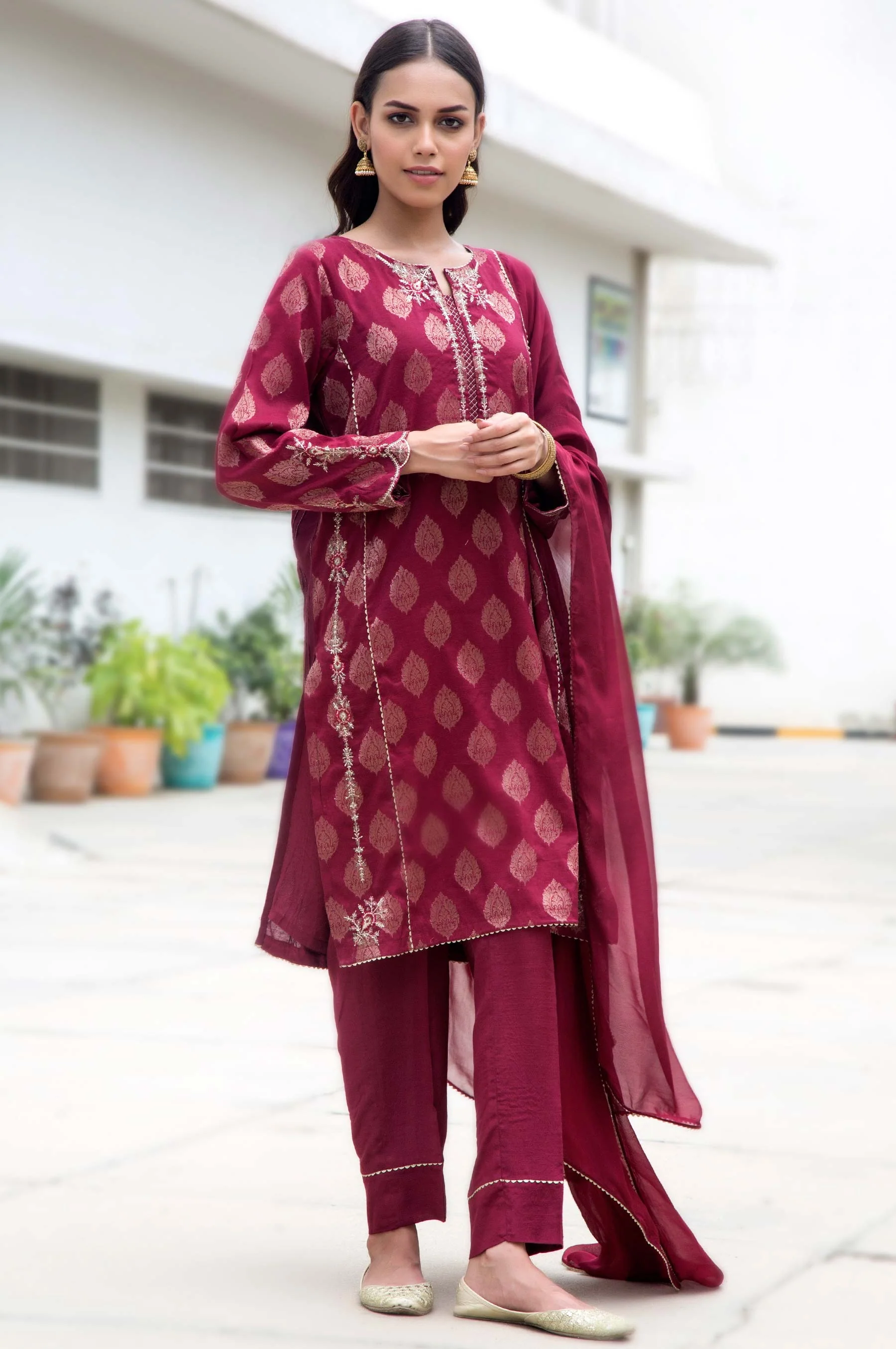 Stitched 2 Piece Jacquard Embroidered Suit - Image 5