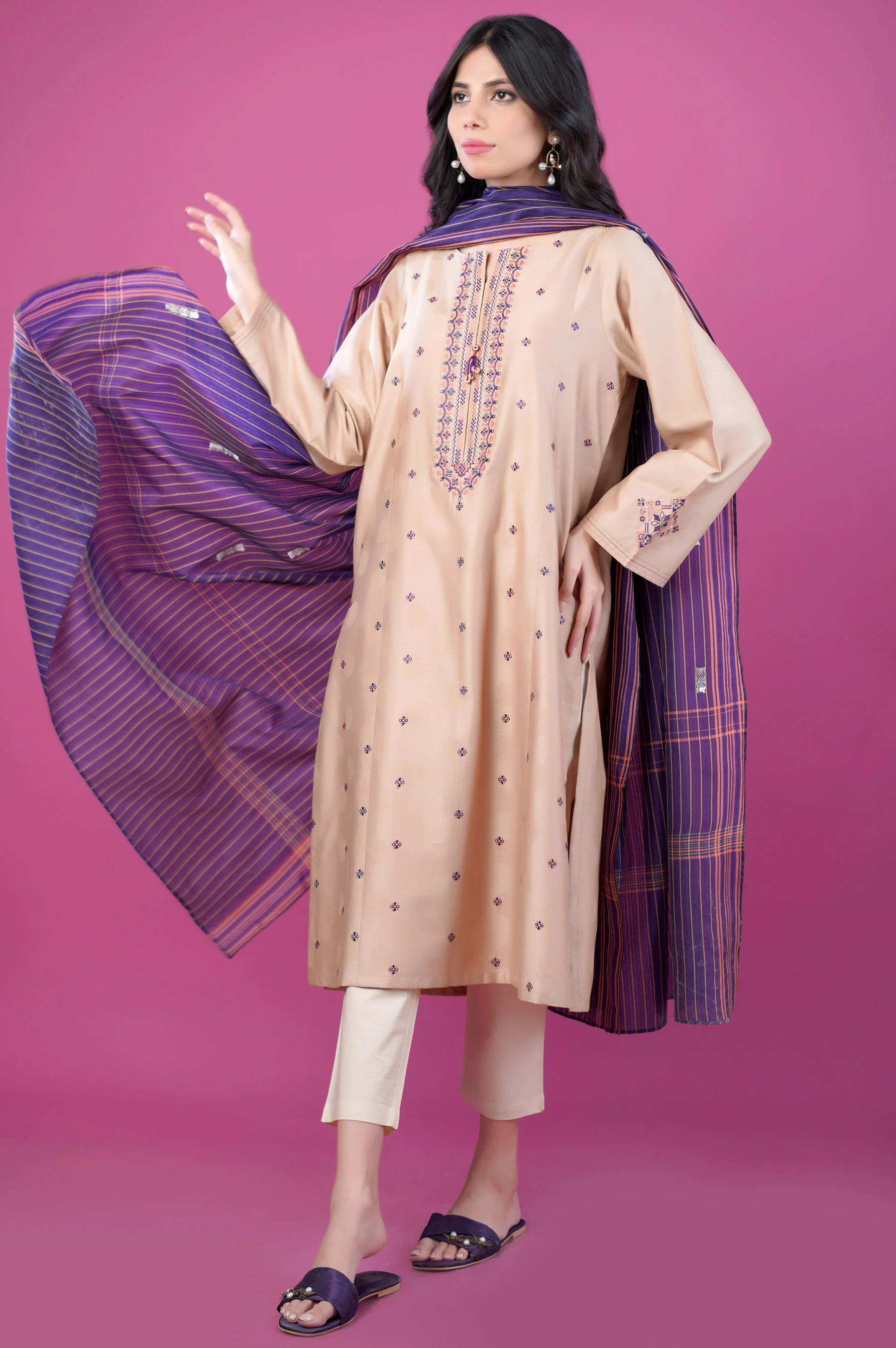 Stitched 2 Piece Satin Jacquard Suit - Image 4