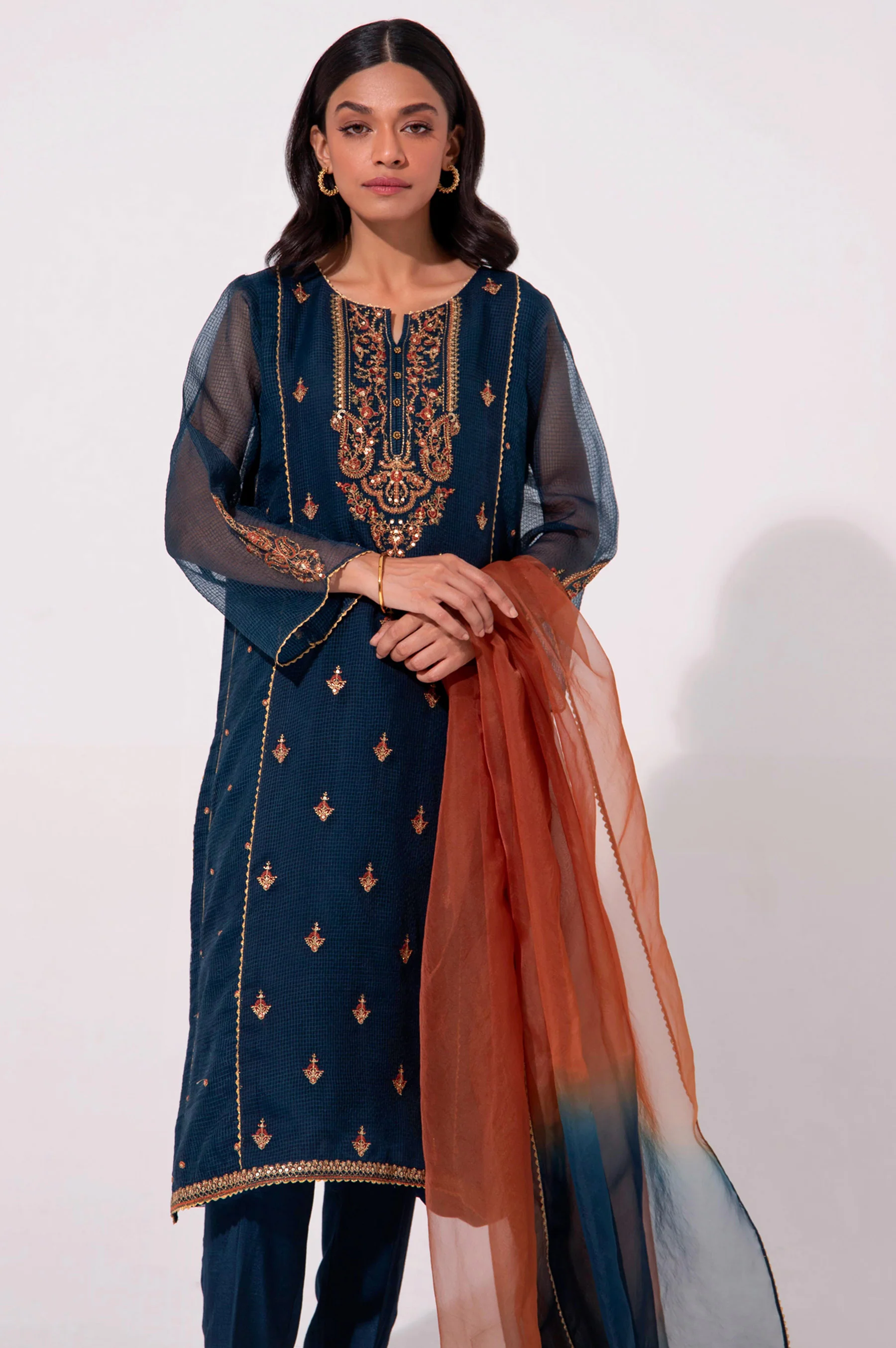 Stitched 2 Piece Embroidered Textured Organza Suit. - Image 6