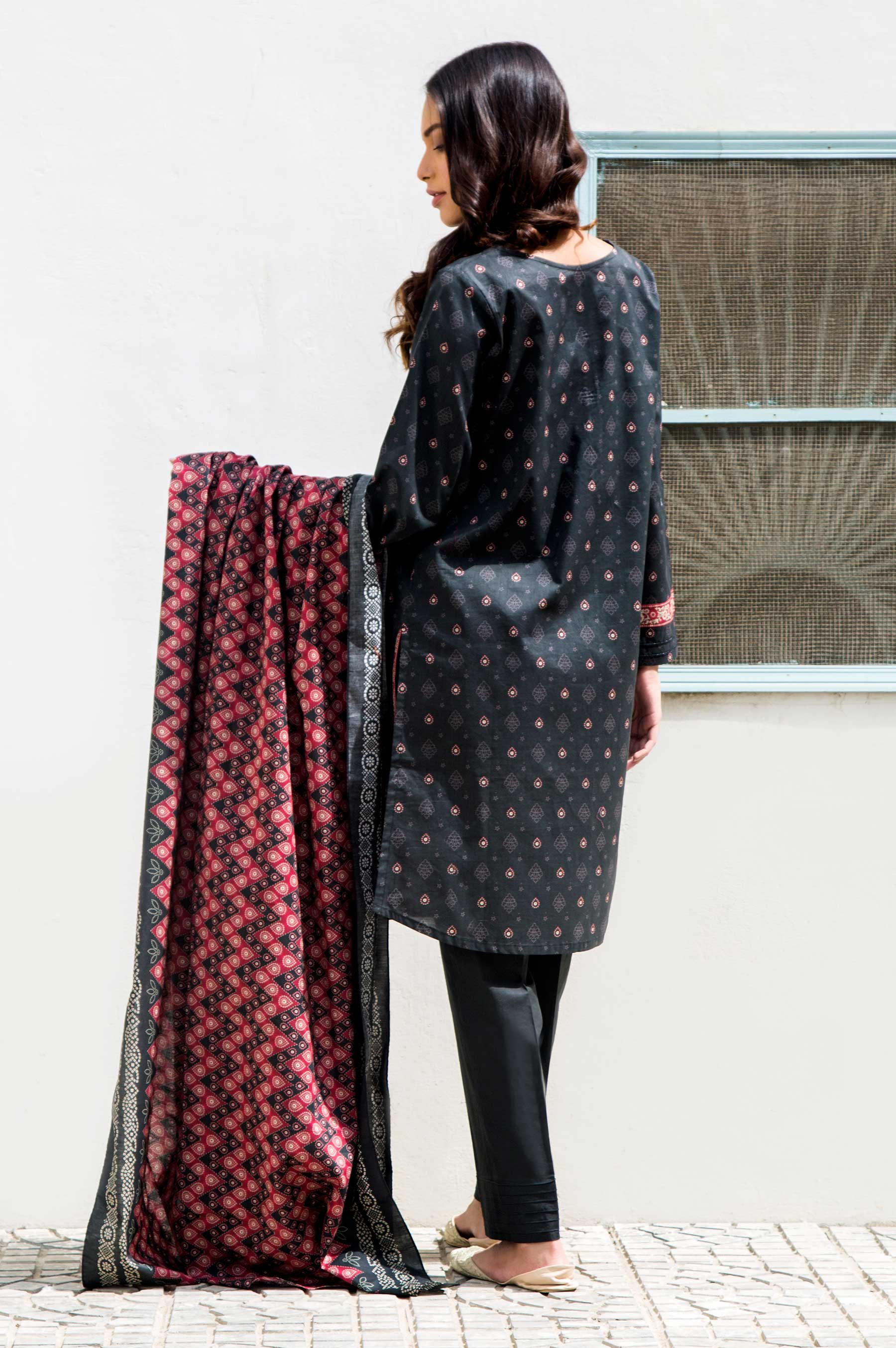 Stitched 2 Piece Printed Cambric Suit - Image 2