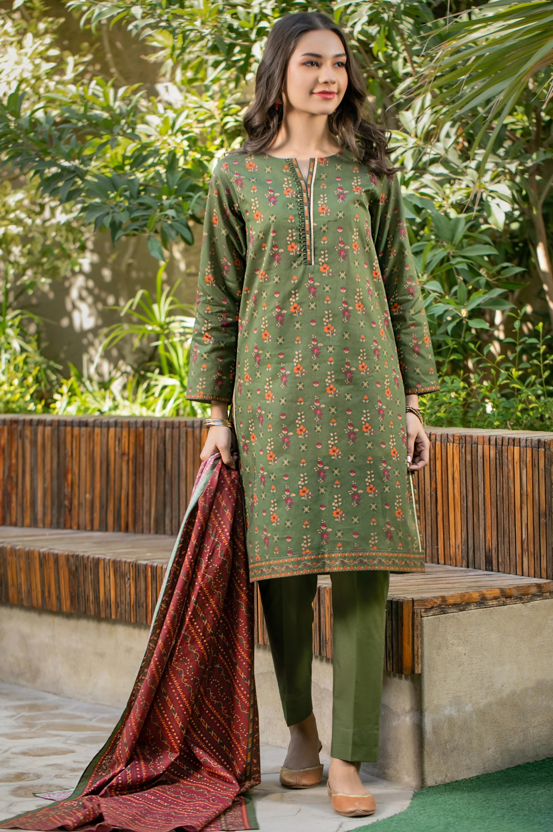 Stitched 2 Piece Printed Cambric Suit