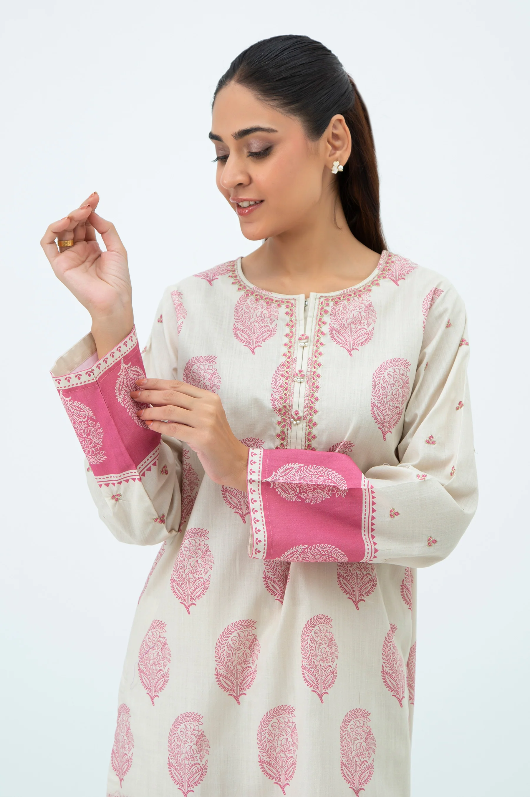 STITCHED EMBROIDERED BOTH SIDE SLUB SHIRT BOTTOM - Image 4