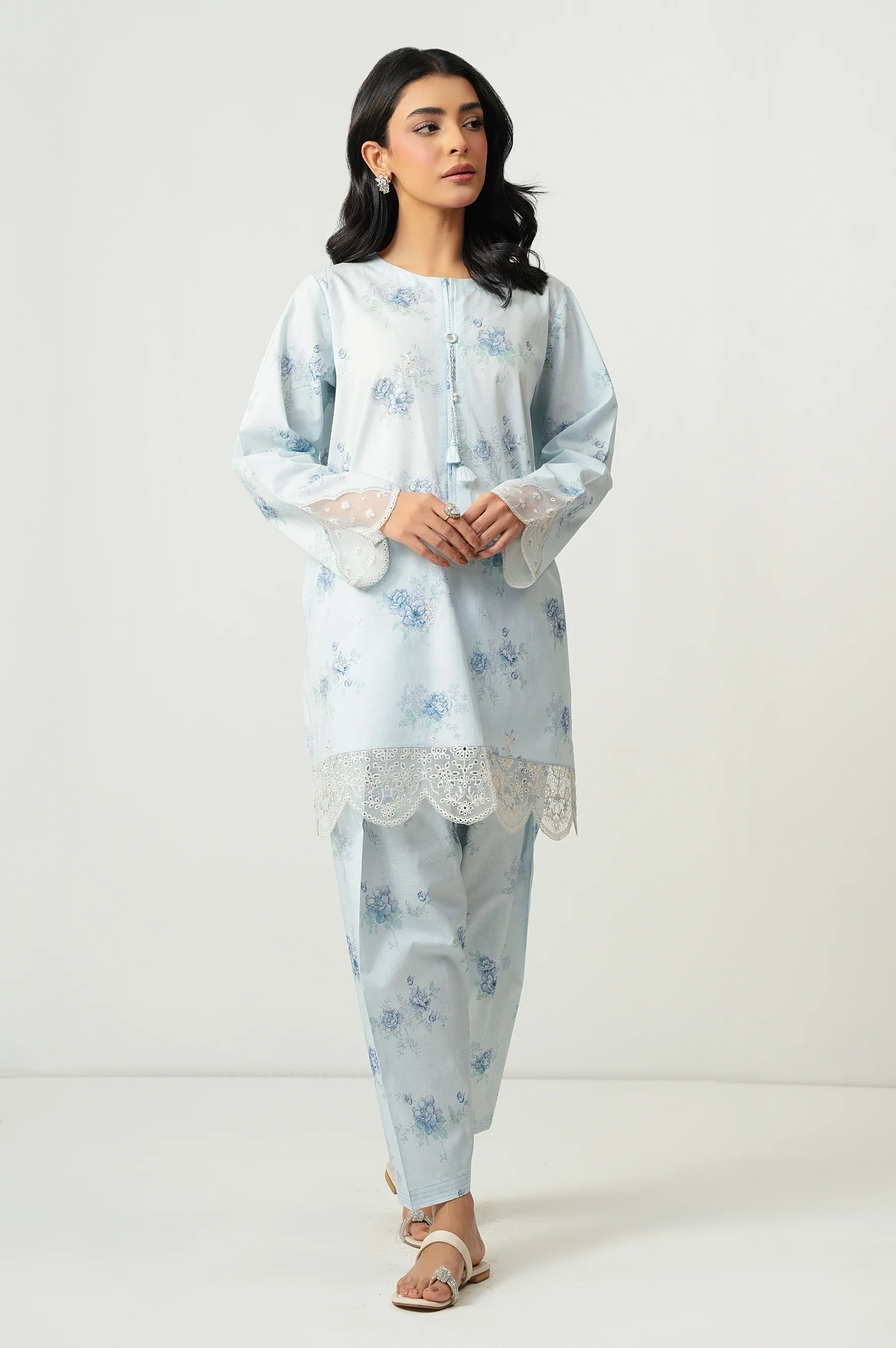 STITCHED EMBROIDERED SLUB LAWN SHIRT BOTTOM