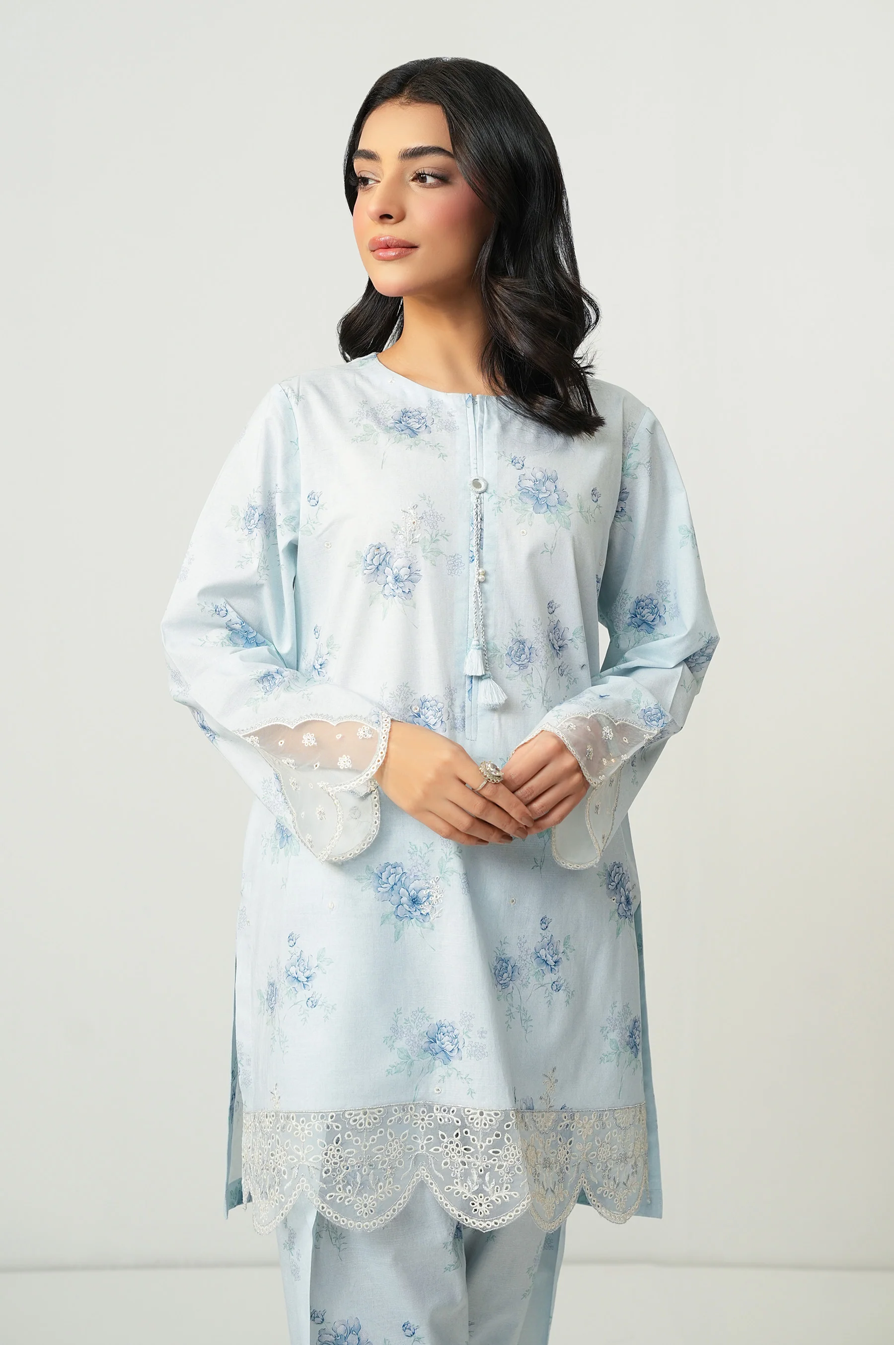 STITCHED EMBROIDERED SLUB LAWN SHIRT BOTTOM - Image 2