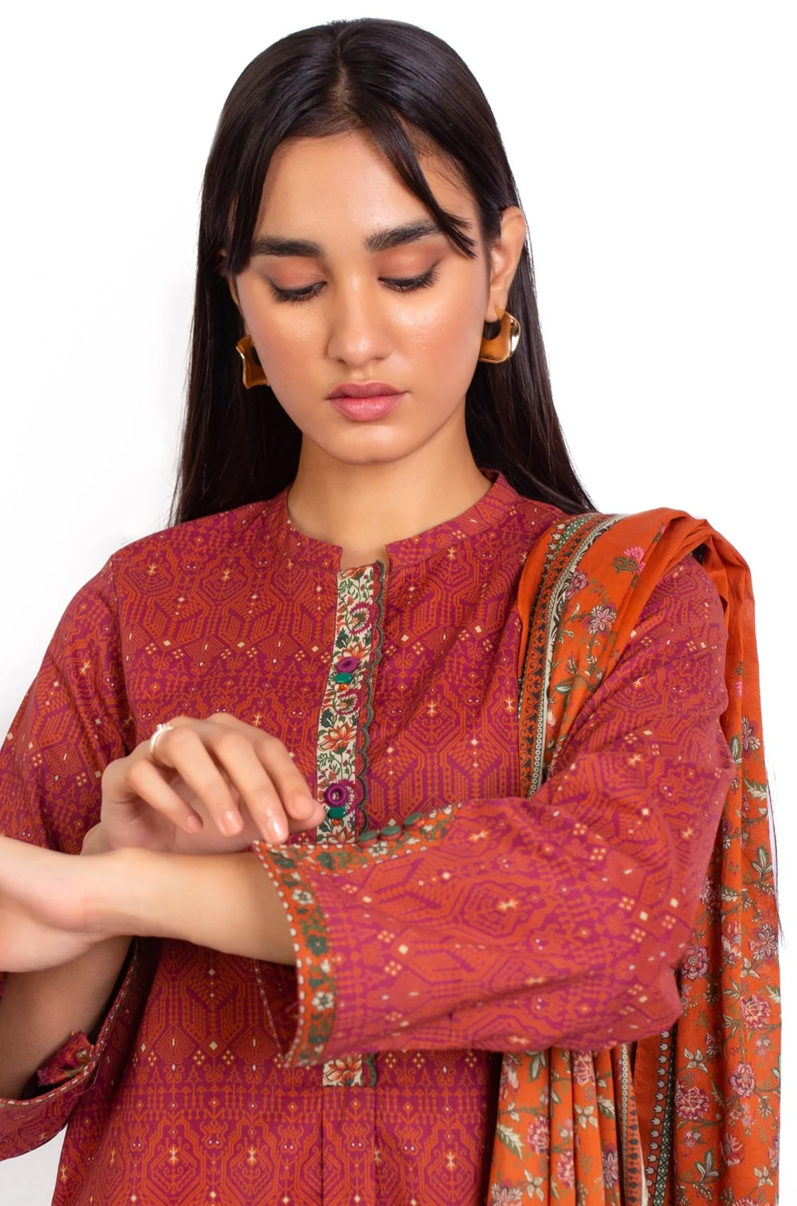 Stitched 2 Piece Printed Khaddar Suit - Image 2