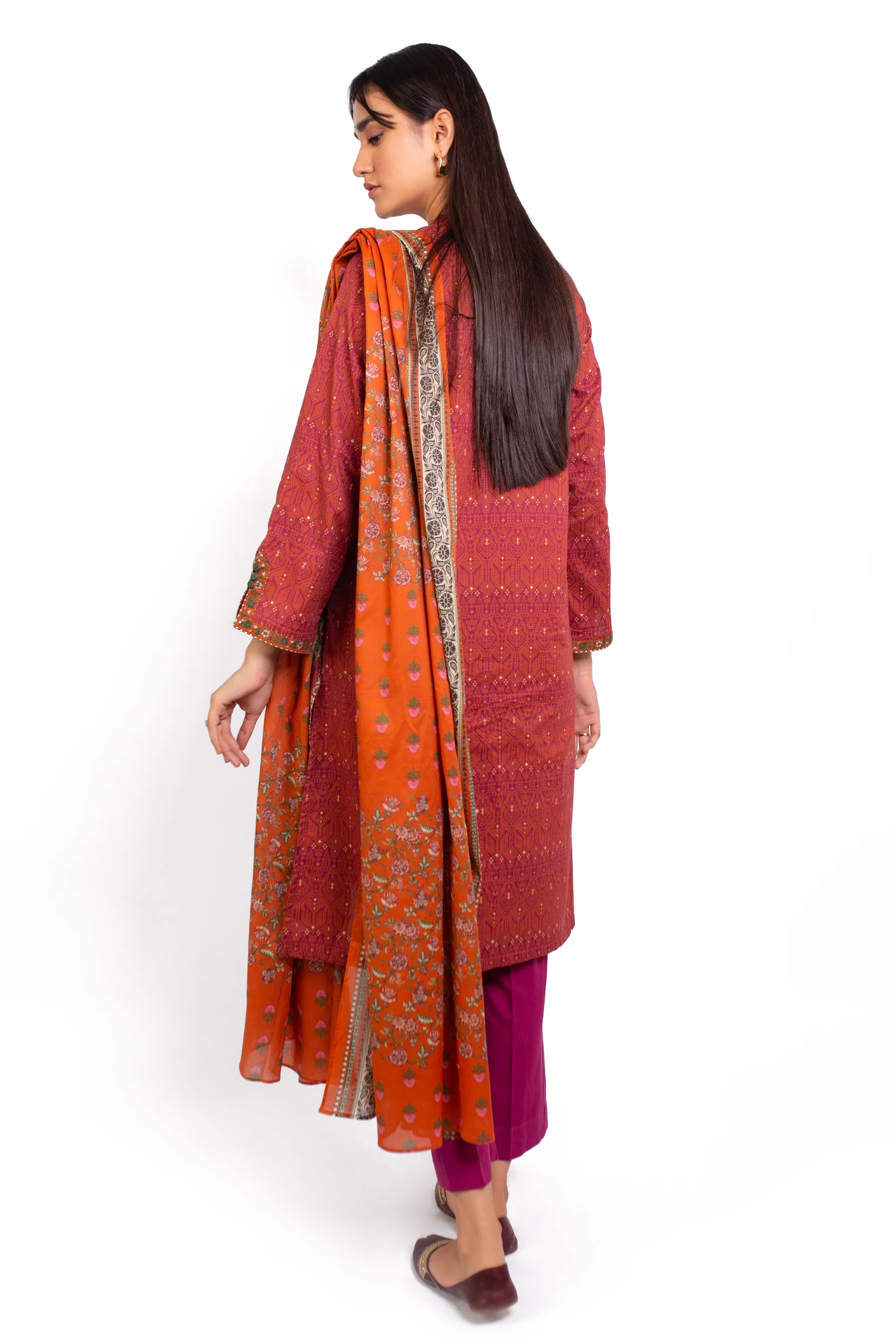 Stitched 2 Piece Printed Khaddar Suit - Image 4