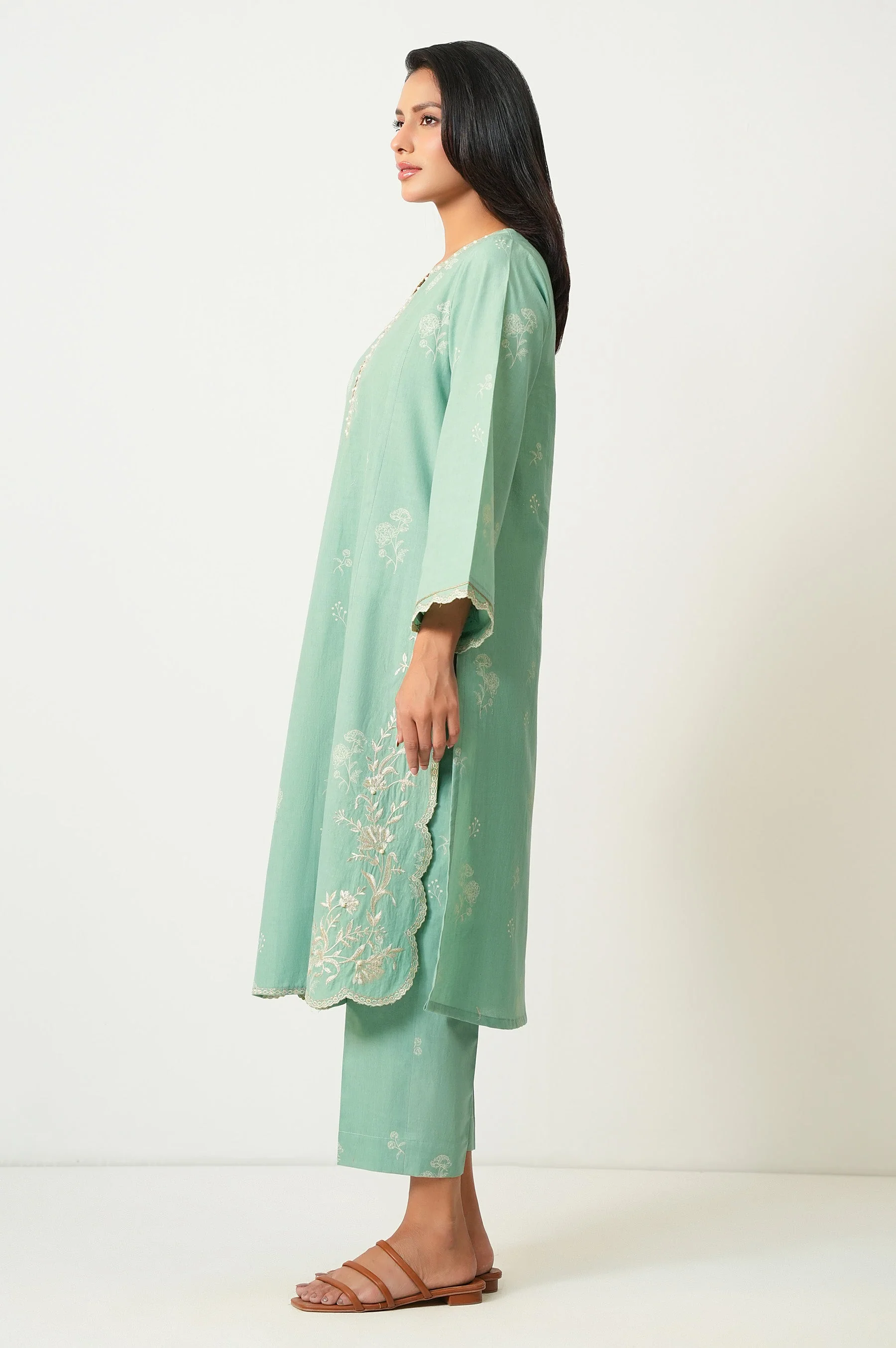 STITCHED EMBROIDERED CAMBRIC SHIRT BOTTOM (FACTORY E-OUTLET) - Image 3