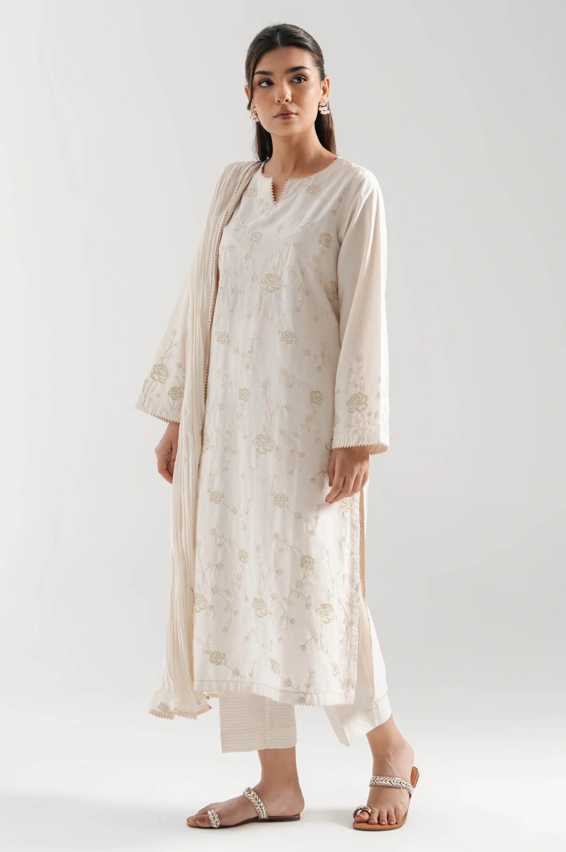 EMBROIDERED CAMBRIC STITCHED SHIRT BOTTOM - Image 2