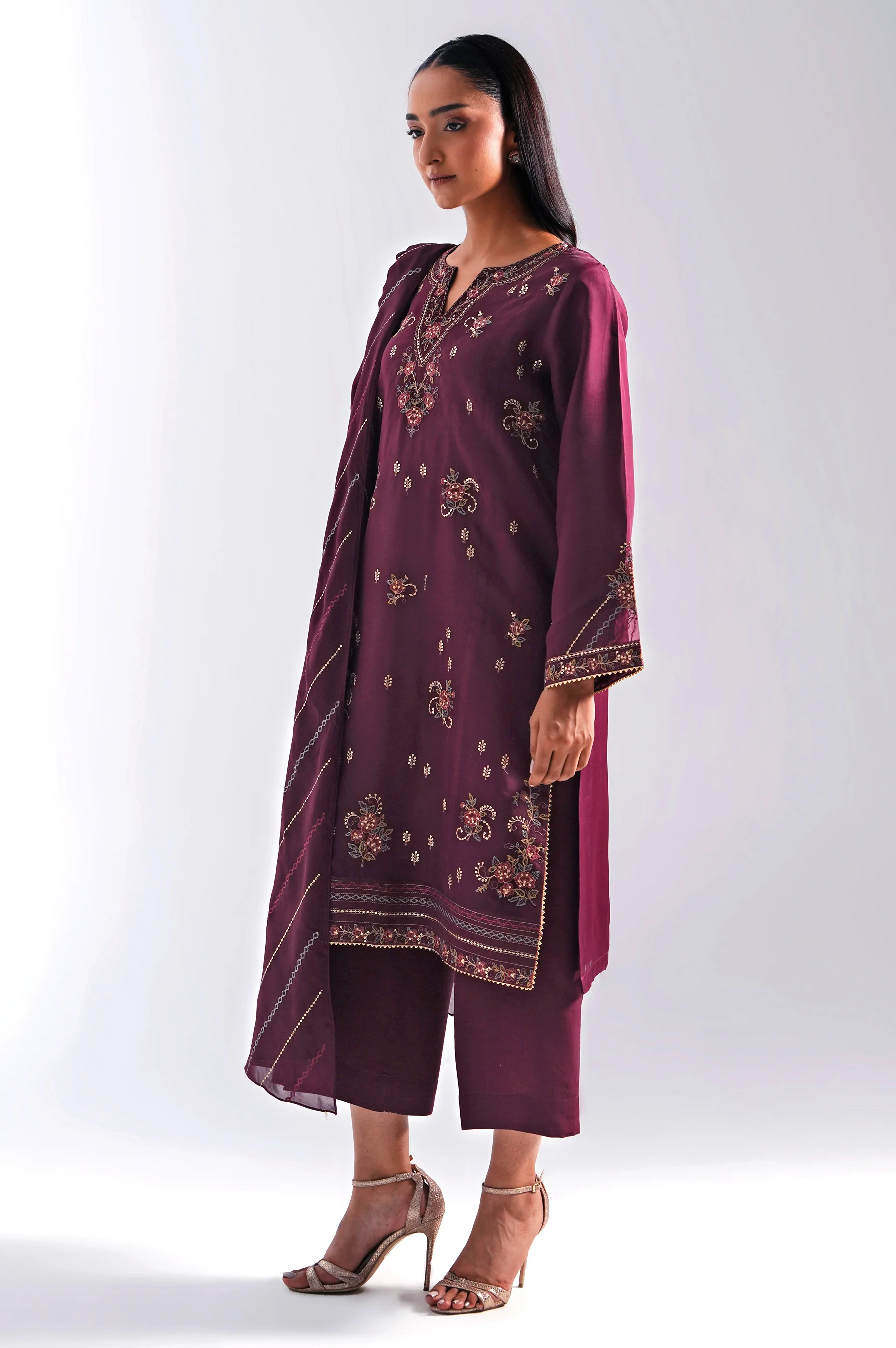 EMBROIDERED ORGANZA STITCHED SHIRT BOTTOM - Image 4