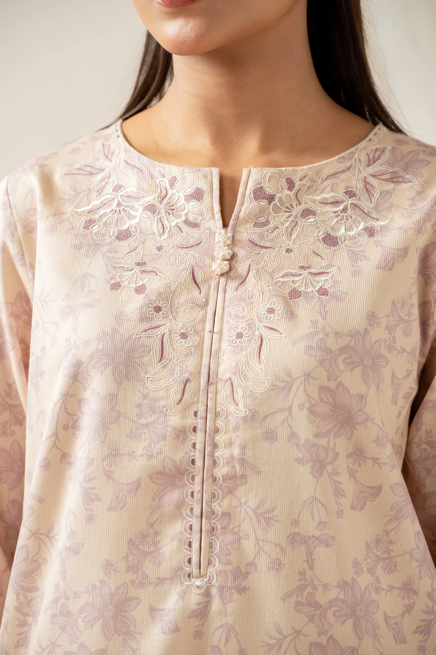 STITCHED EMBROIDERED SHIRT BOTTOM (FACTORY E-OUTLET) - Image 3