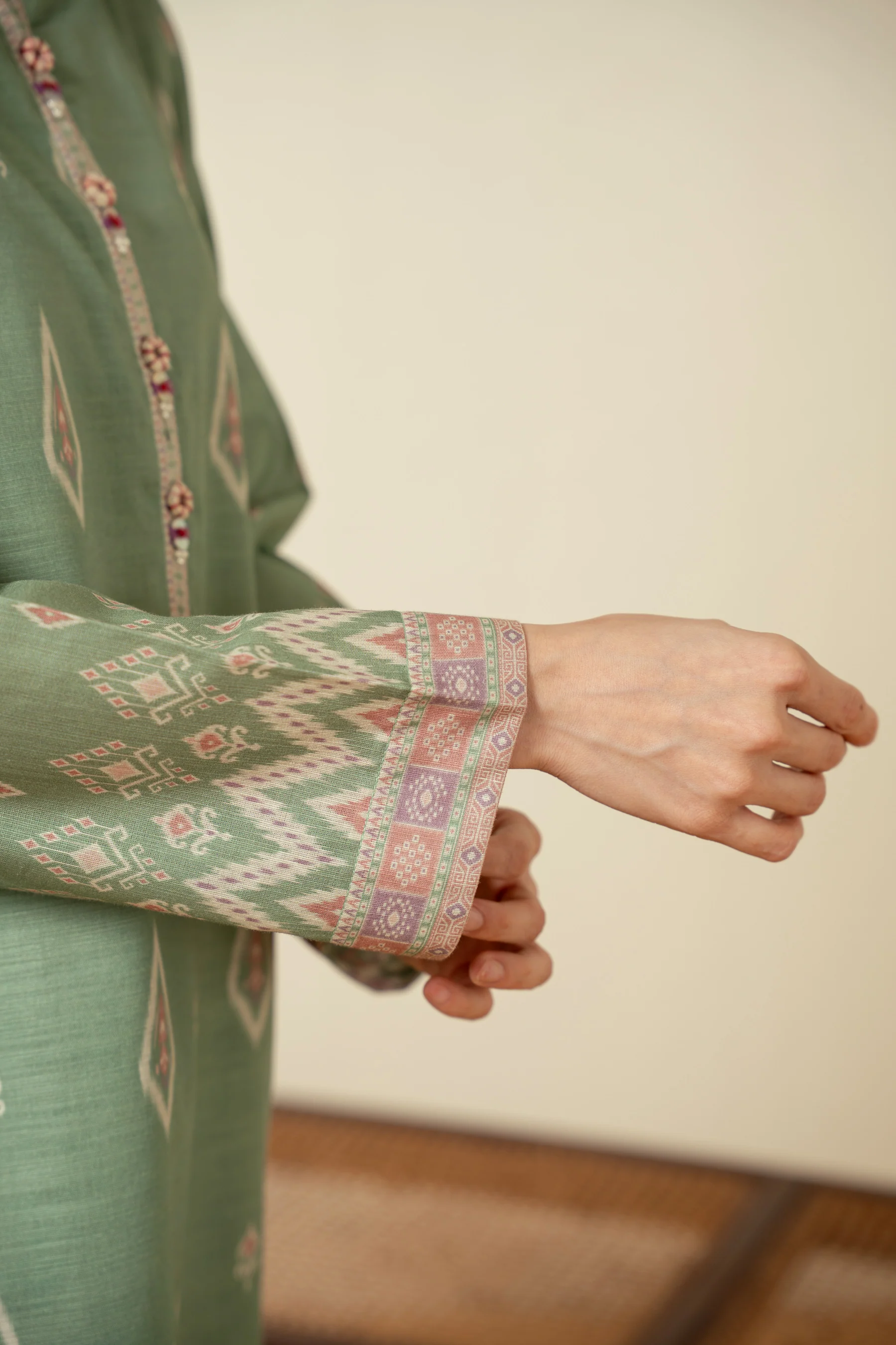 STITCHED PRINTED SHIRT BOTTOM - Image 5