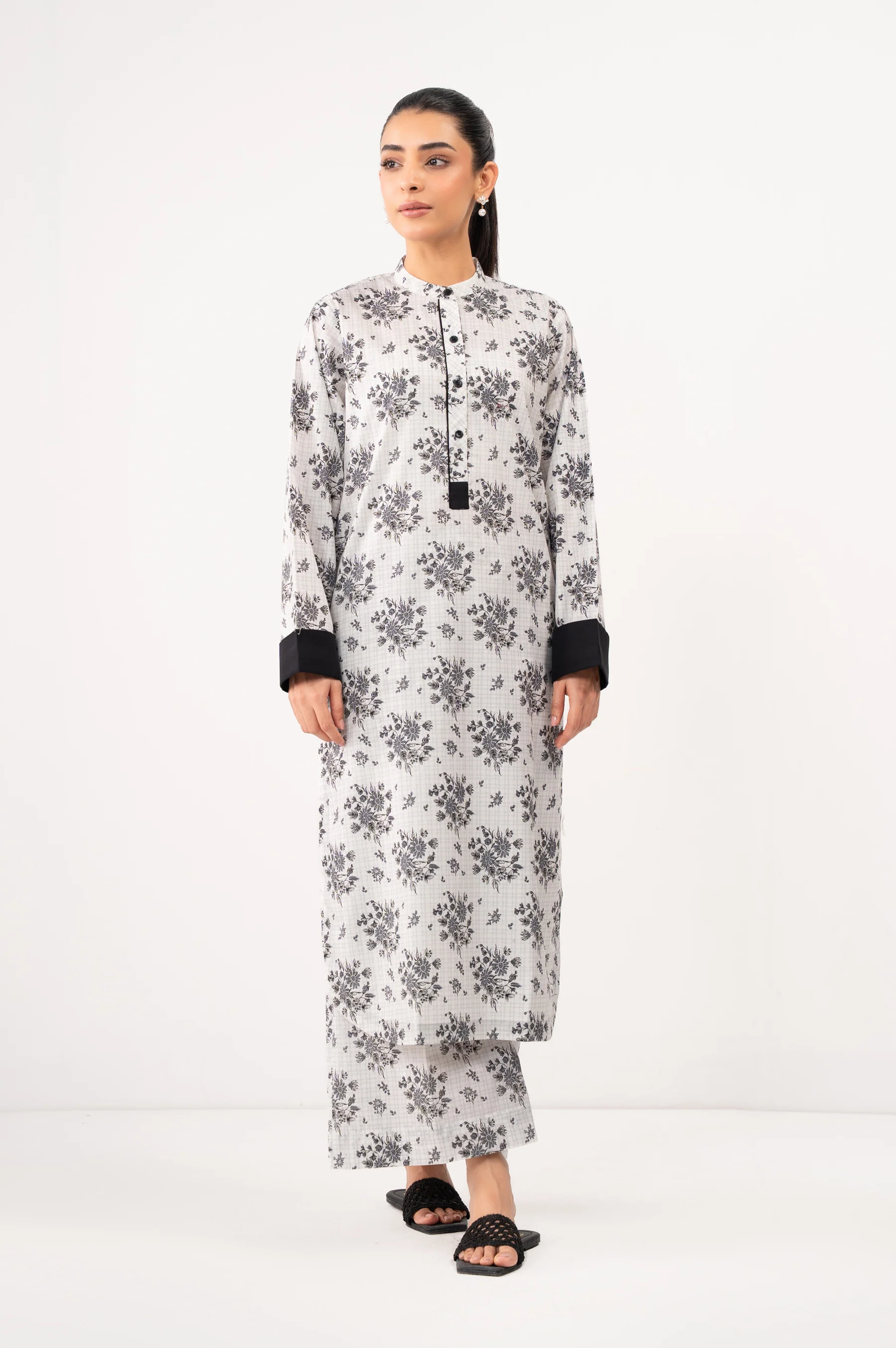 Stitched 2 Piece Printed Cambric Suit - Image 6