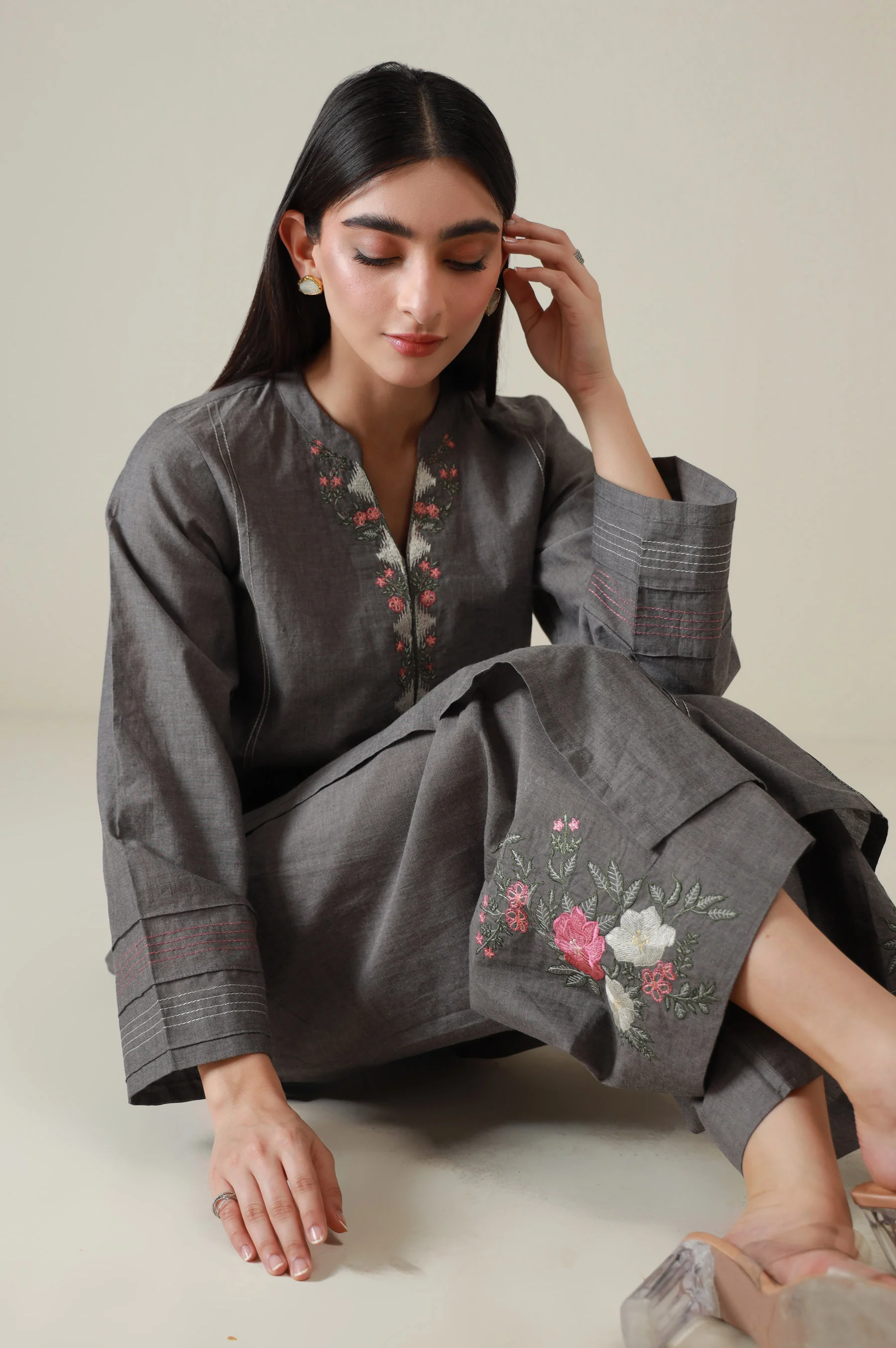 Stitched 2 Piece Embroidered Chambray Suit - Image 6