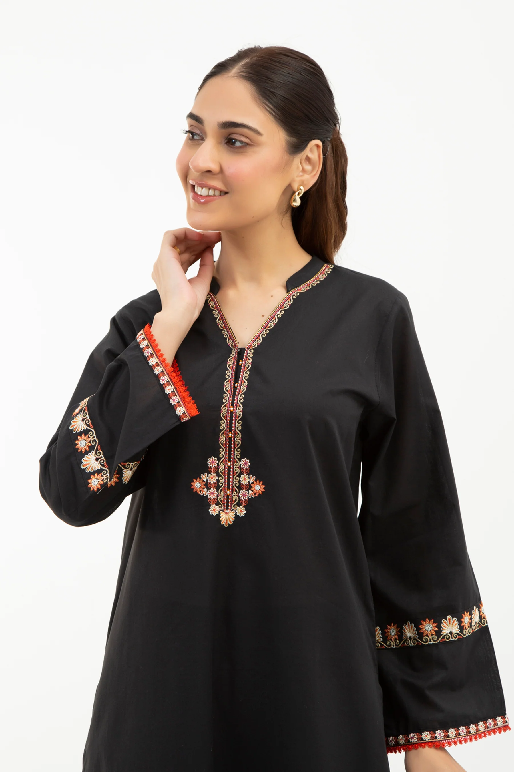 STITCHED EMBROIDERED CAMBRIC SUIT - Image 6