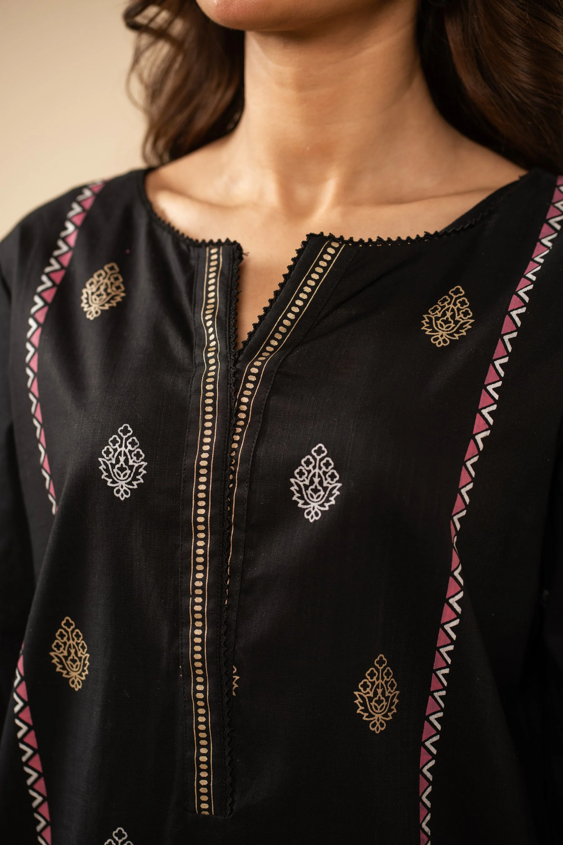PRINTED BOTH SIDE SLUB STITCHED SHIRT BOTTOM - Image 2