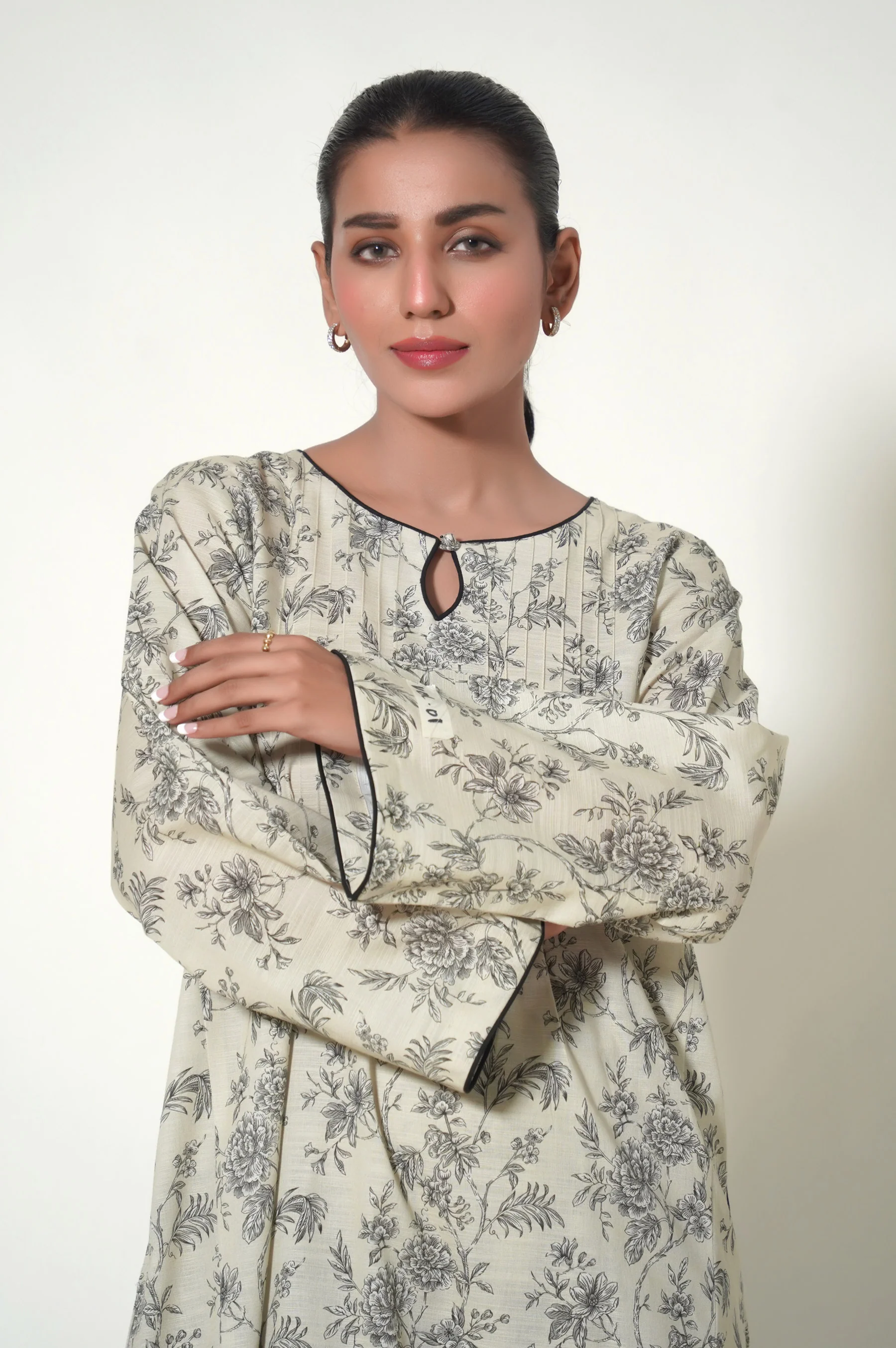Stitched 2 Piece Printed Khaddar Suit - Image 2