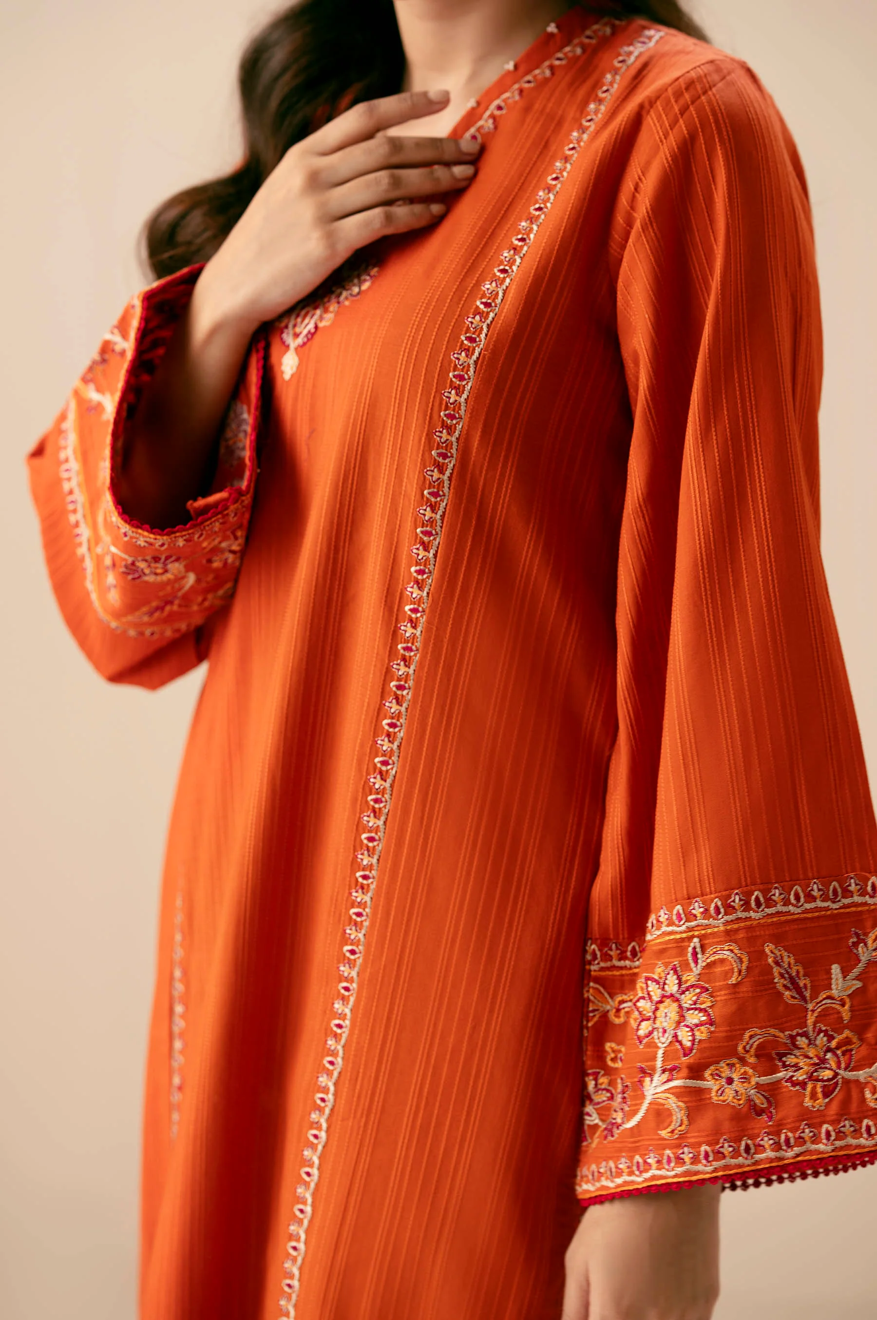 Stitched 2 Piece Textured Slub Suit - Image 3