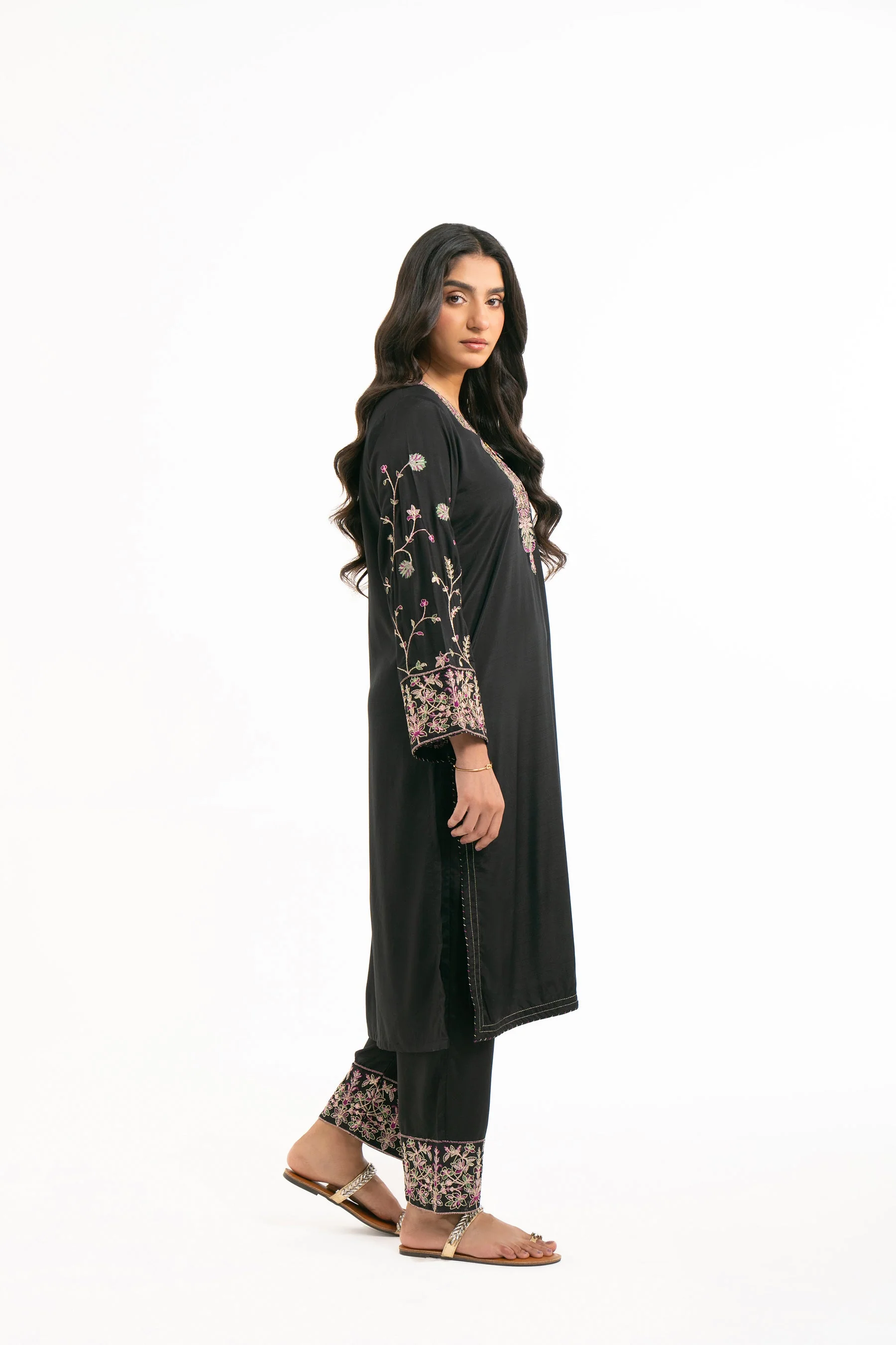 EMBROIDERED SUIT (FACTORY E-OUTLET) - Image 5