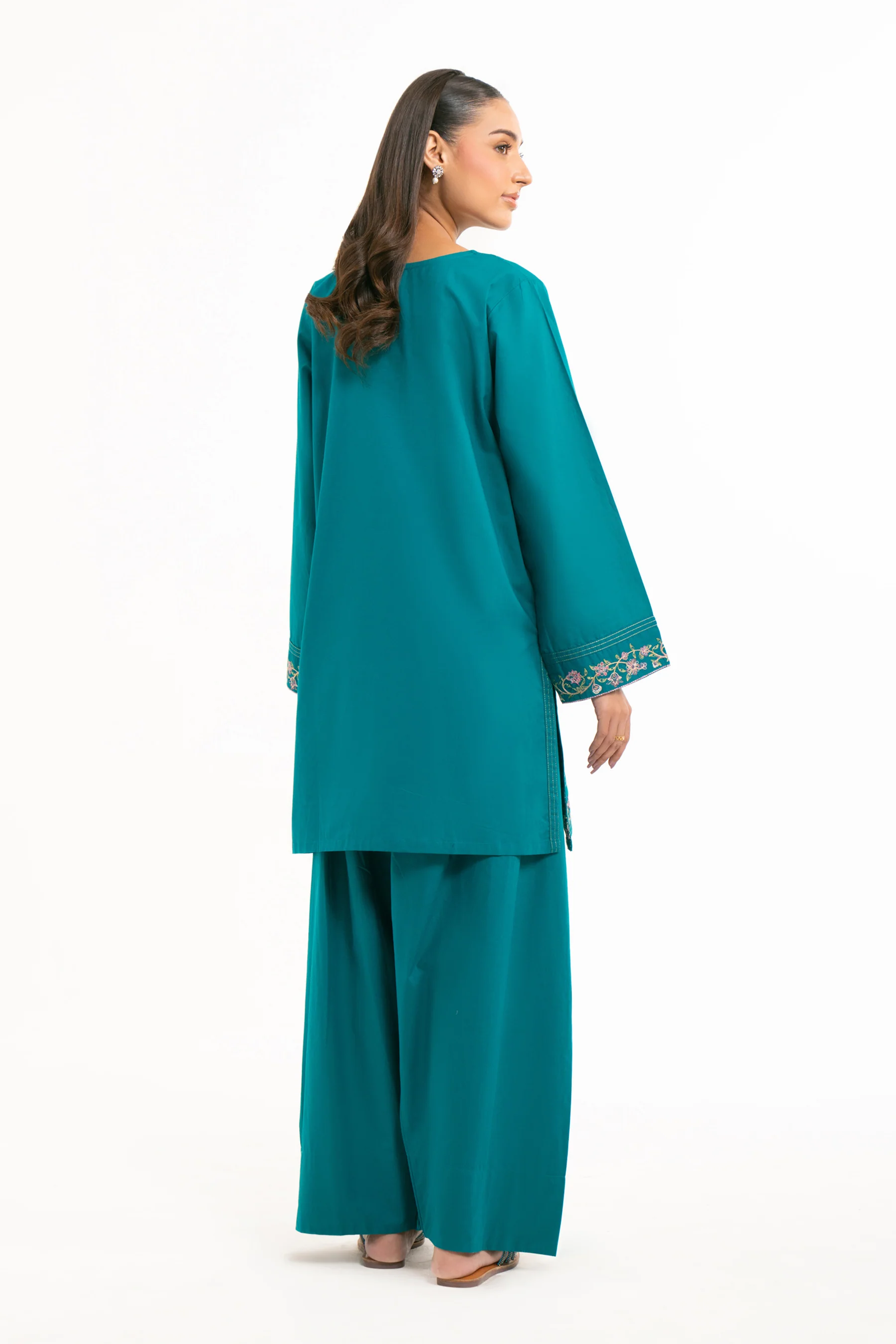EMBROIDERED CAMBRIC STITCHED 2 PIECE SUIT - Image 4