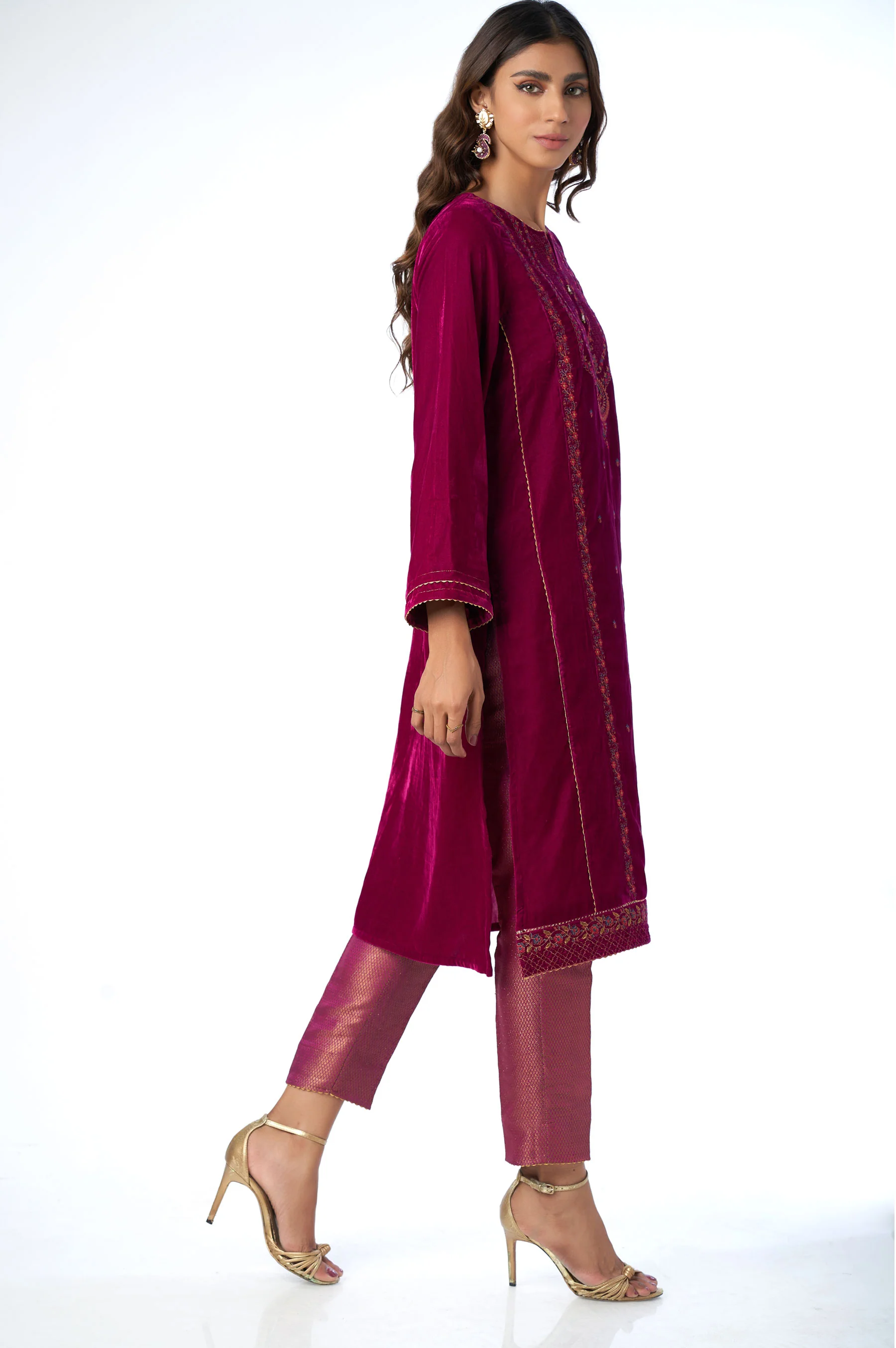 Stitched 2 Piece Velvet Embroidered Suit - Image 2