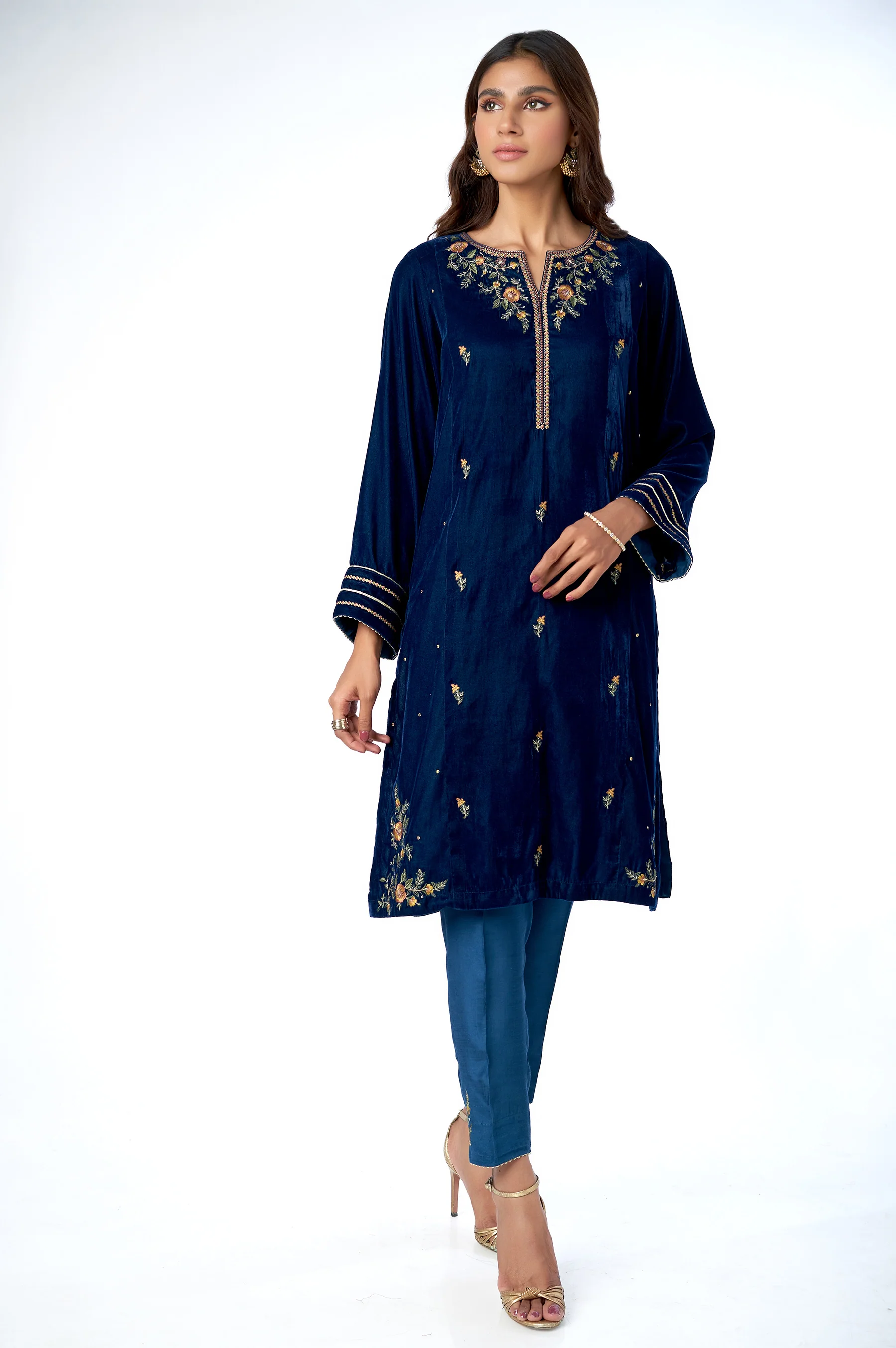 Stitched 2 Piece Velvet Embroidered Suit - Image 2
