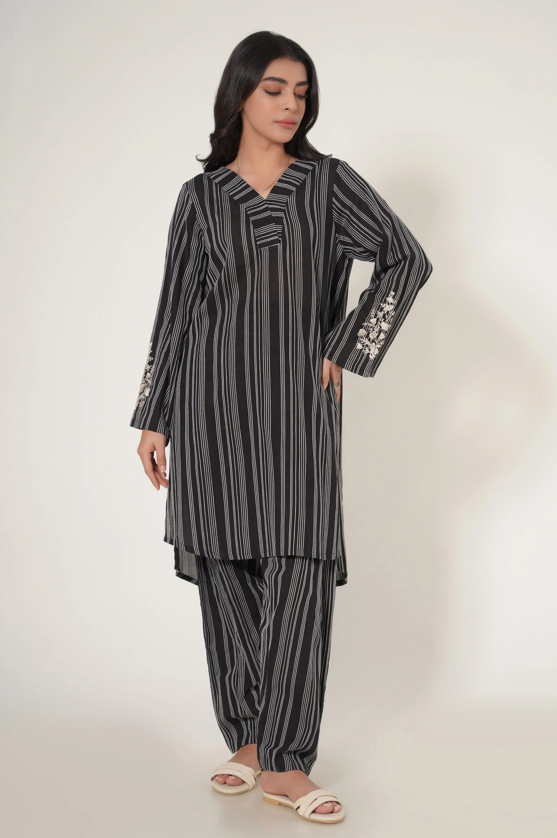 Stitched 2 Piece Yarn Dyed Embroidered Suit - Image 2