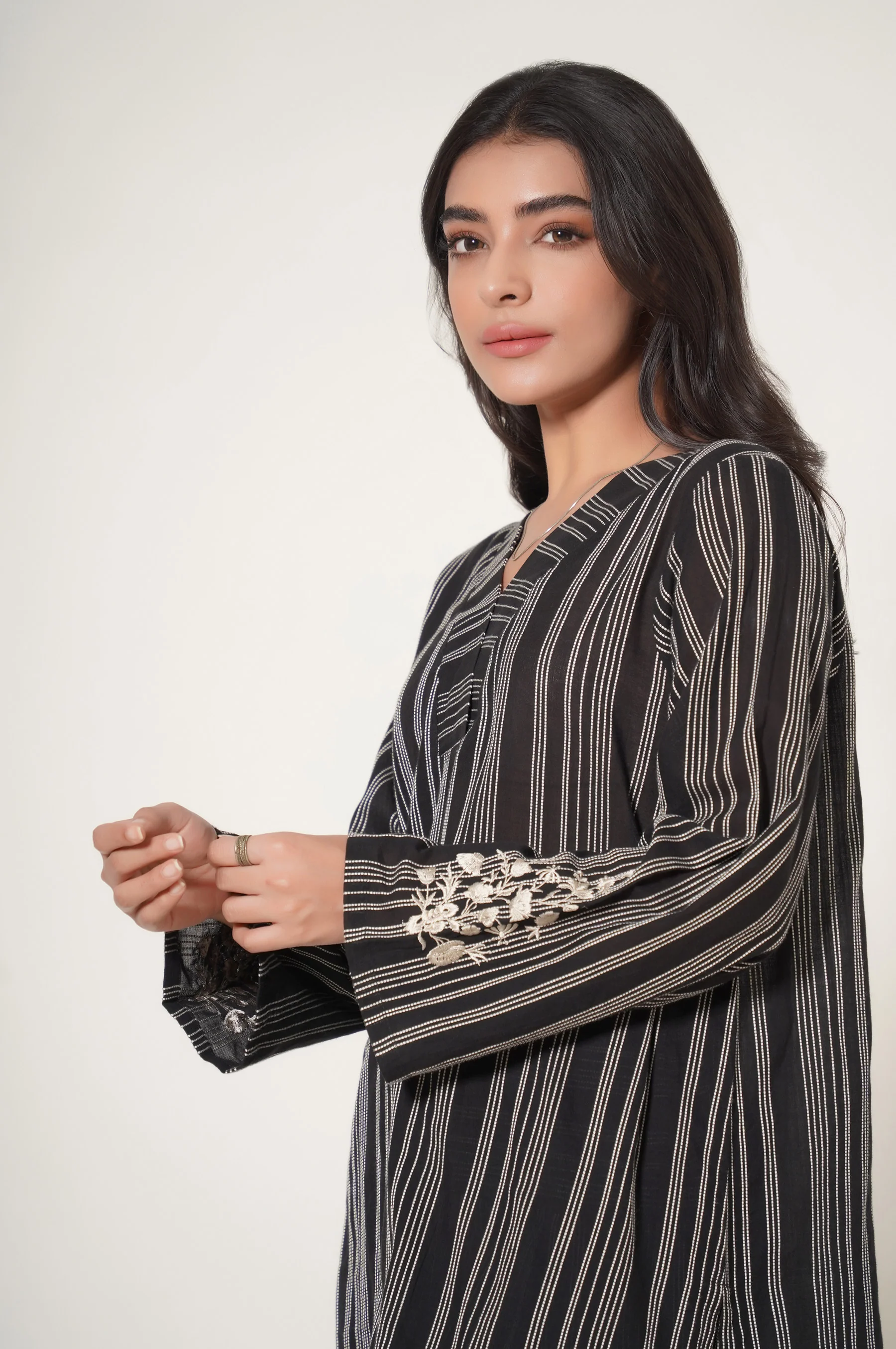 Stitched 2 Piece Yarn Dyed Embroidered Suit - Image 3